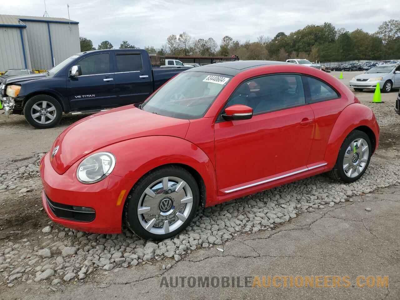 3VWHP7AT5DM605213 VOLKSWAGEN BEETLE 2013