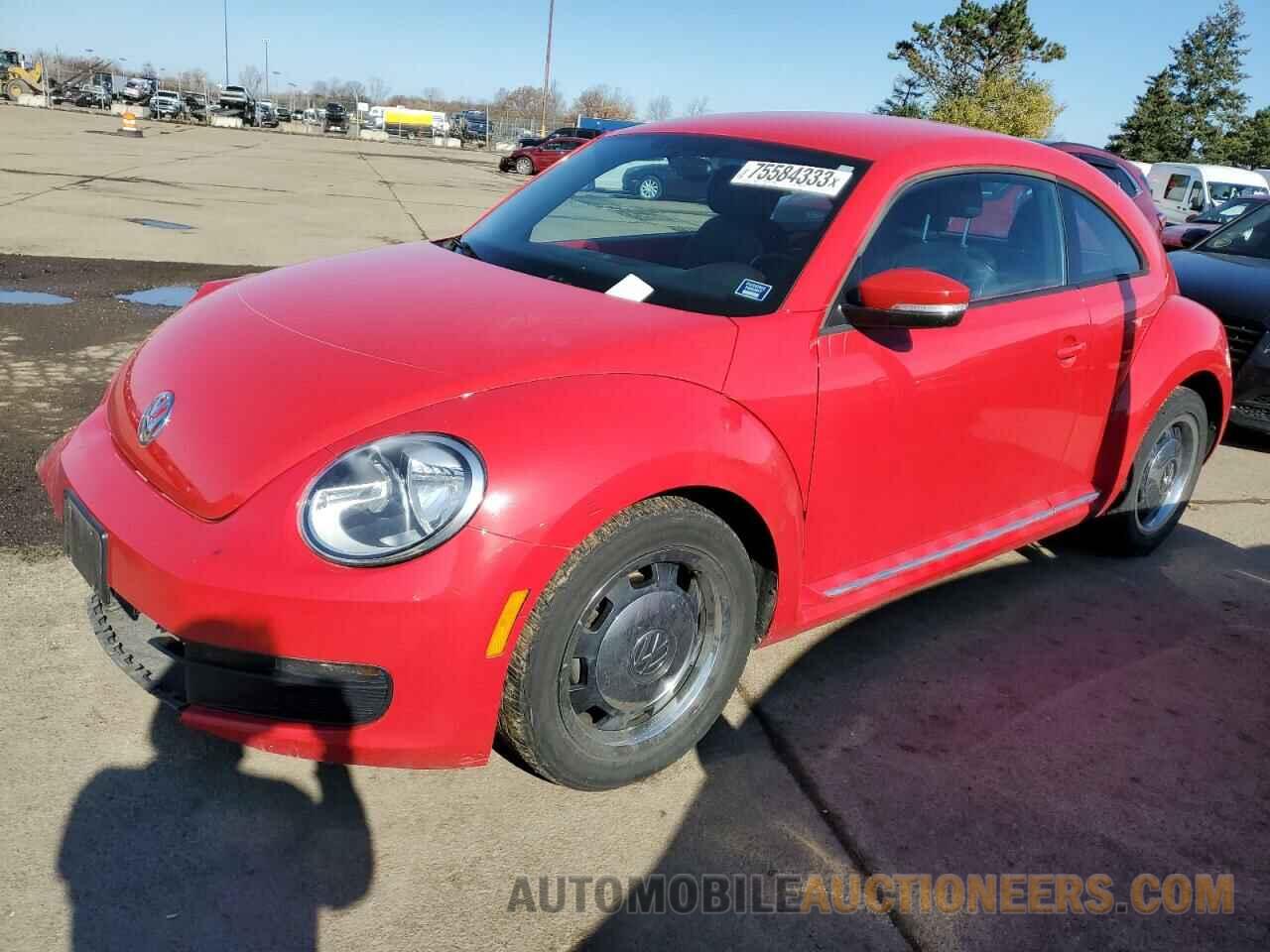 3VWHX7AT1CM639762 VOLKSWAGEN BEETLE 2012