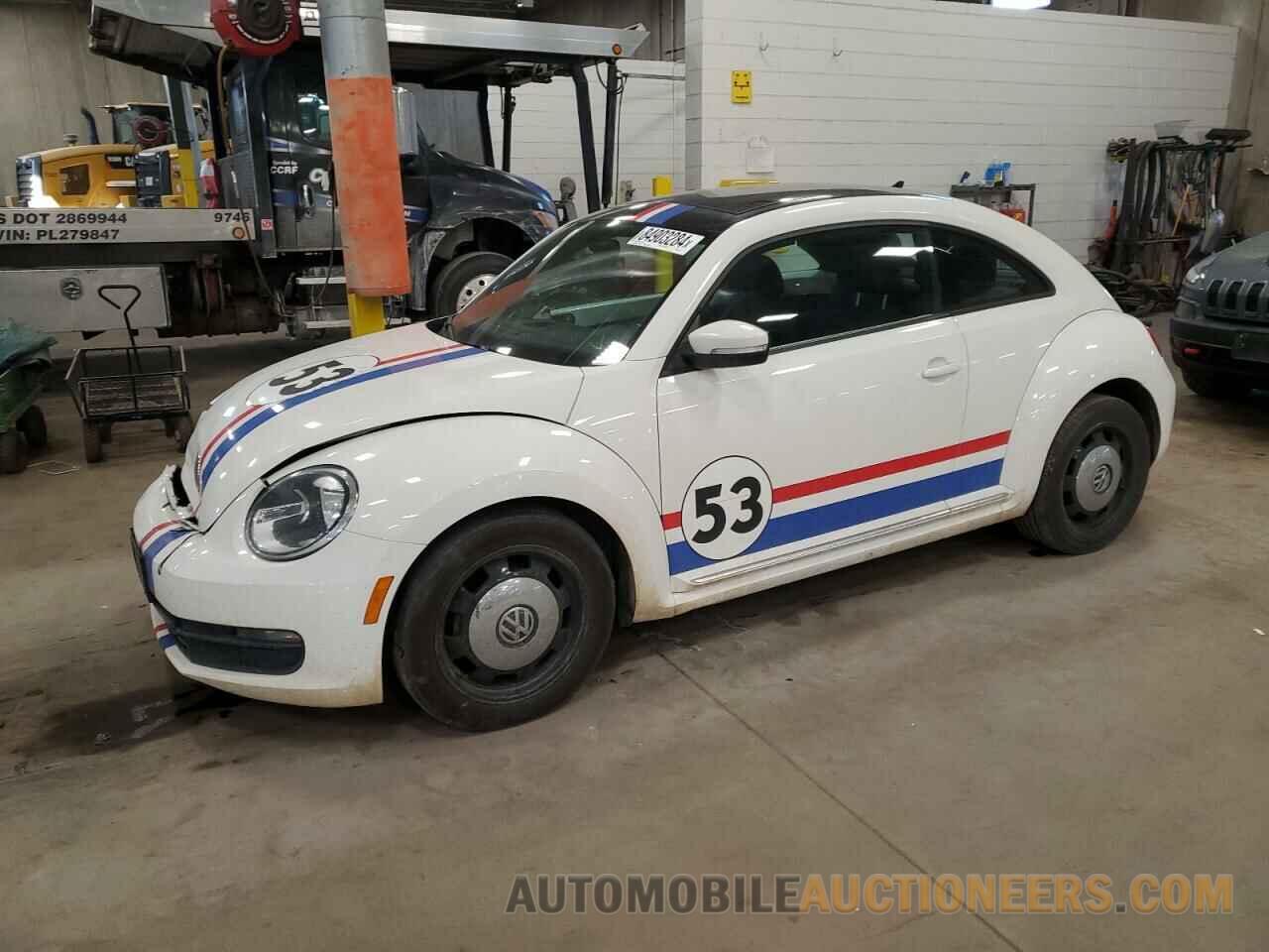 3VWHX7AT4EM618018 VOLKSWAGEN BEETLE 2014