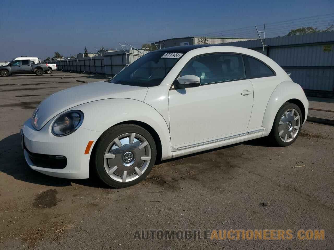 3VWJ17AT2GM635728 VOLKSWAGEN BEETLE 2016