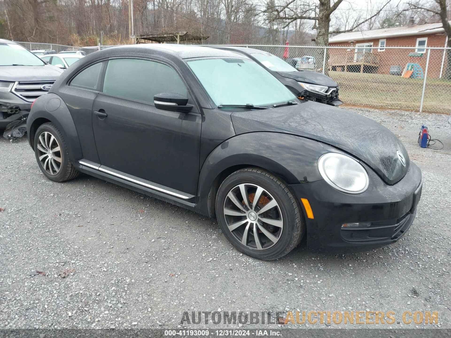 3VWJ17AT4EM637462 VOLKSWAGEN BEETLE 2014