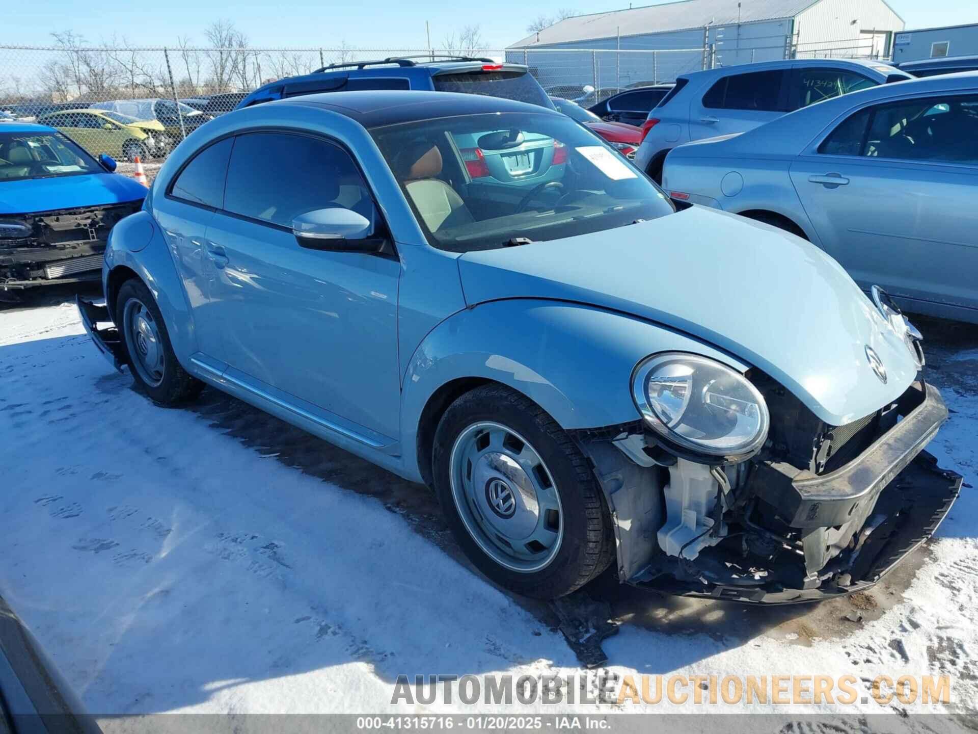 3VWJ17AT6FM602942 VOLKSWAGEN BEETLE 2015