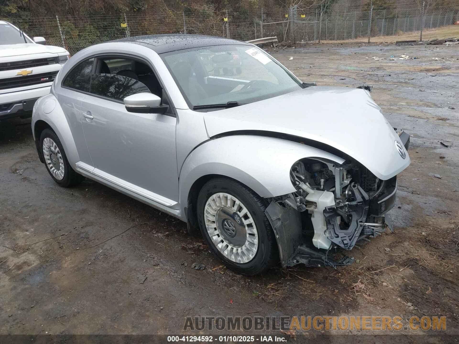 3VWJ17AT8FM620519 VOLKSWAGEN BEETLE 2015