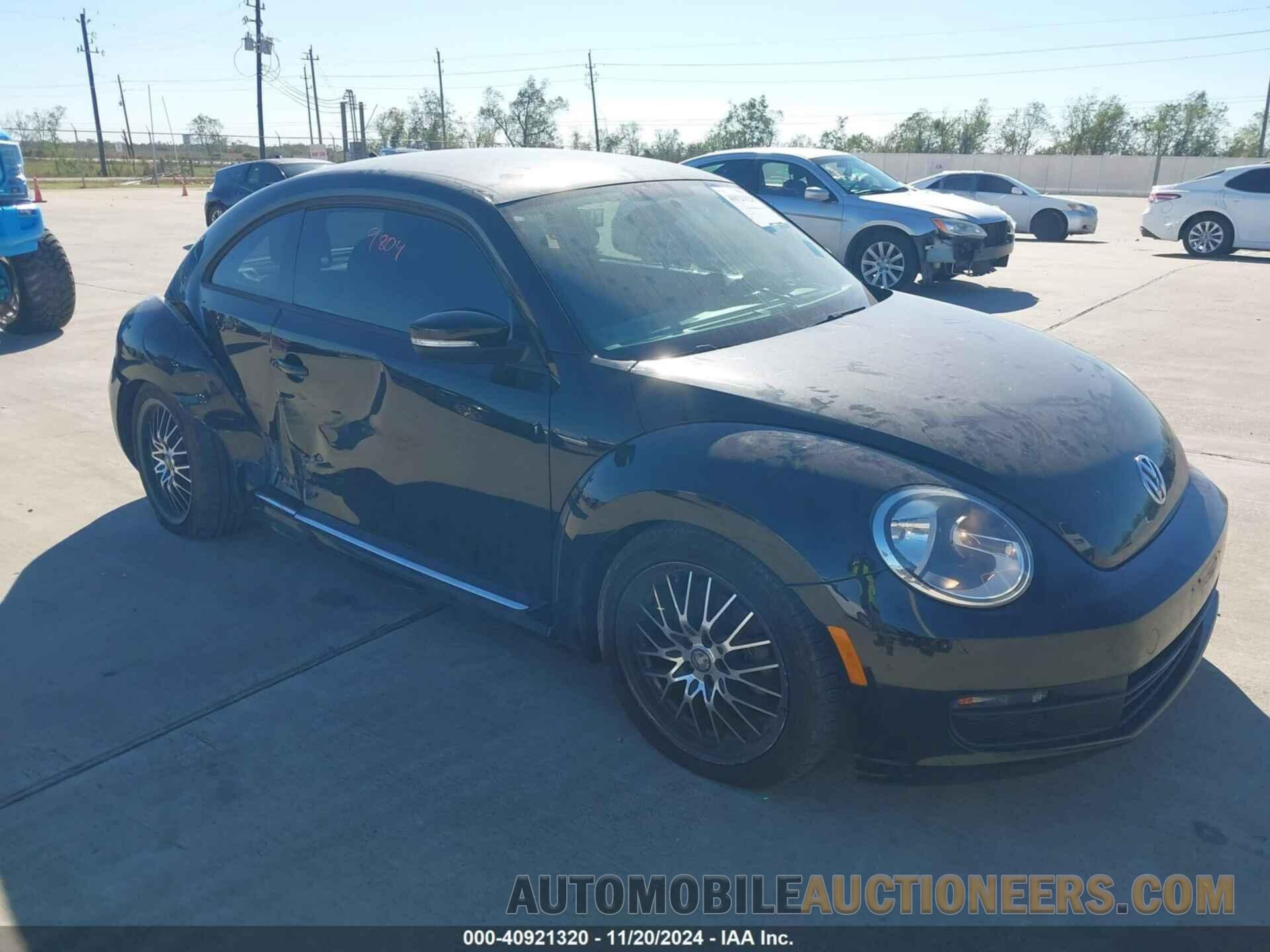 3VWJ17ATXEM636977 VOLKSWAGEN BEETLE 2014