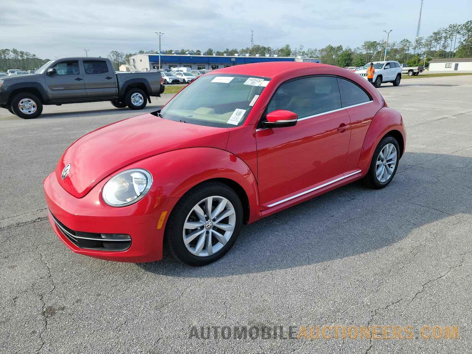 3VWJA7AT3FM630830 Volkswagen Beetle 2015