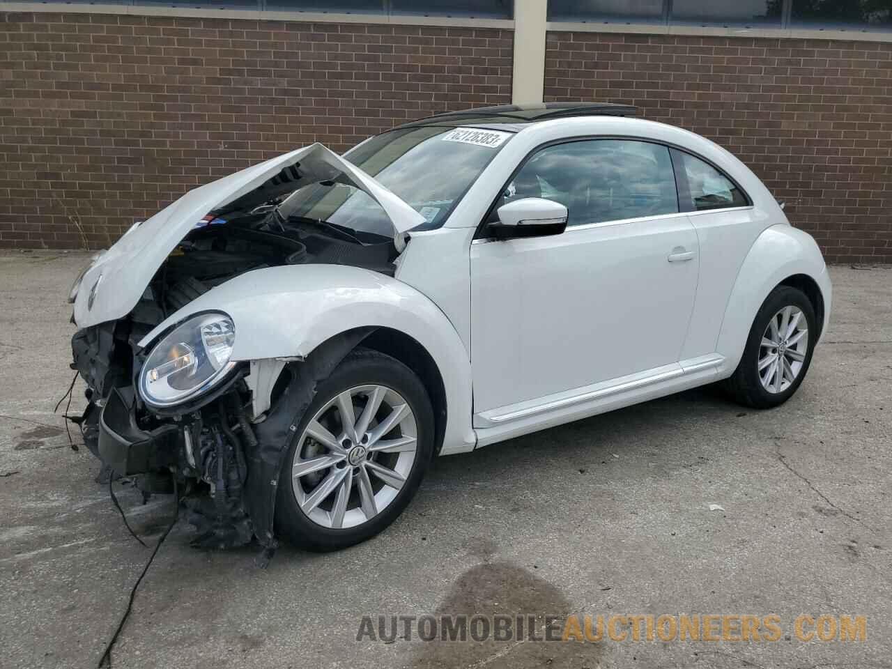 3VWJD7AT7KM704655 VOLKSWAGEN BEETLE 2019