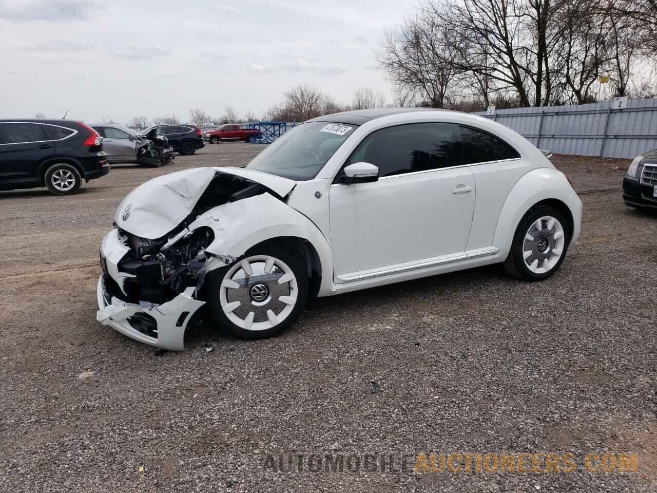 3VWJD7AT8KM714904 VOLKSWAGEN BEETLE 2019