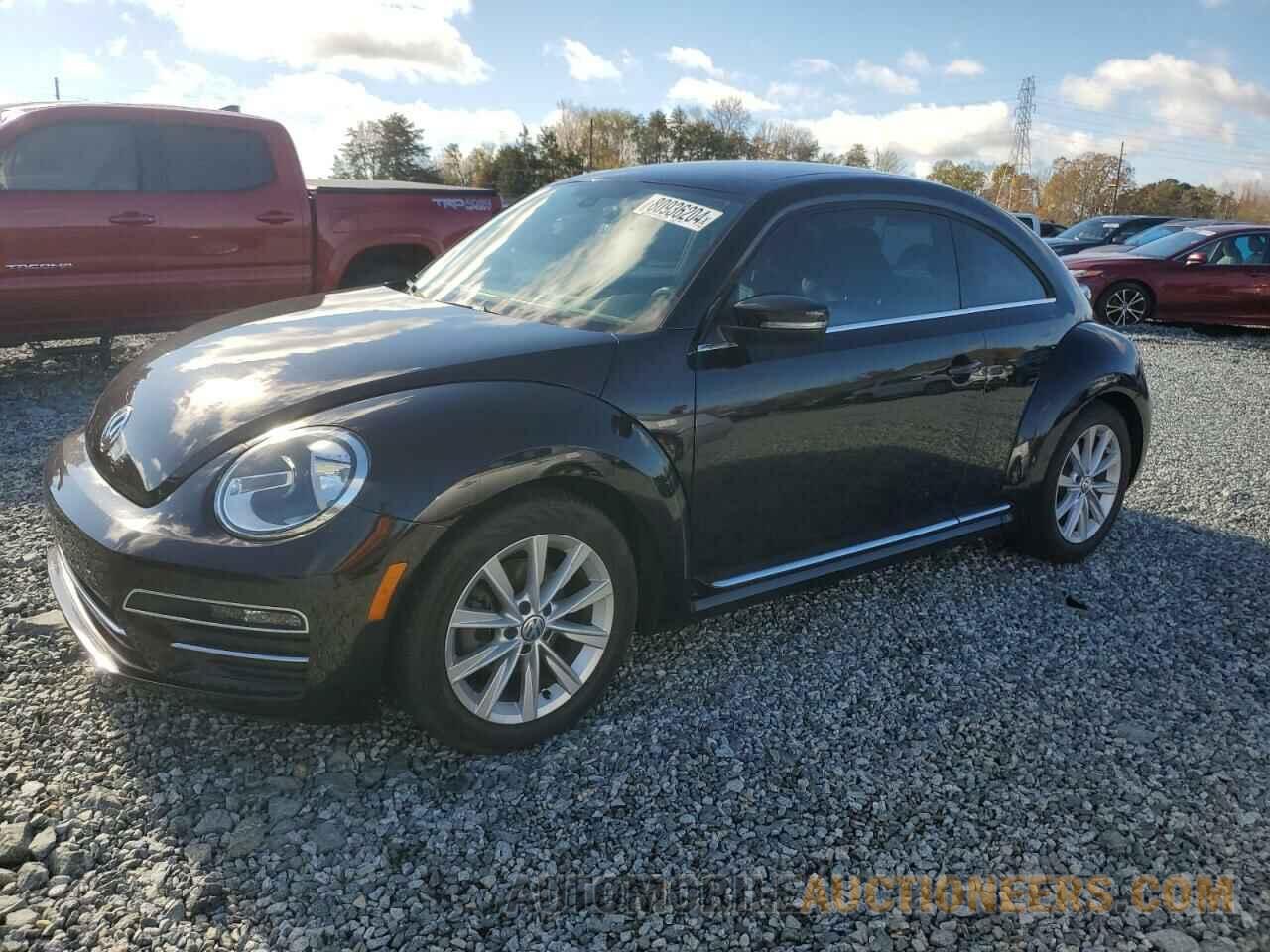 3VWJD7ATXJM709587 VOLKSWAGEN BEETLE 2018