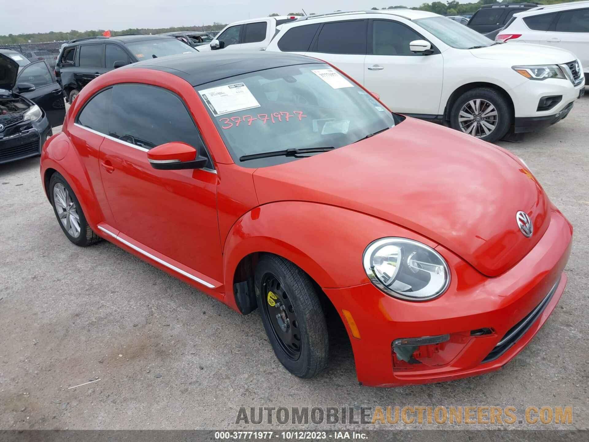 3VWJD7ATXJM713008 VOLKSWAGEN BEETLE 2018