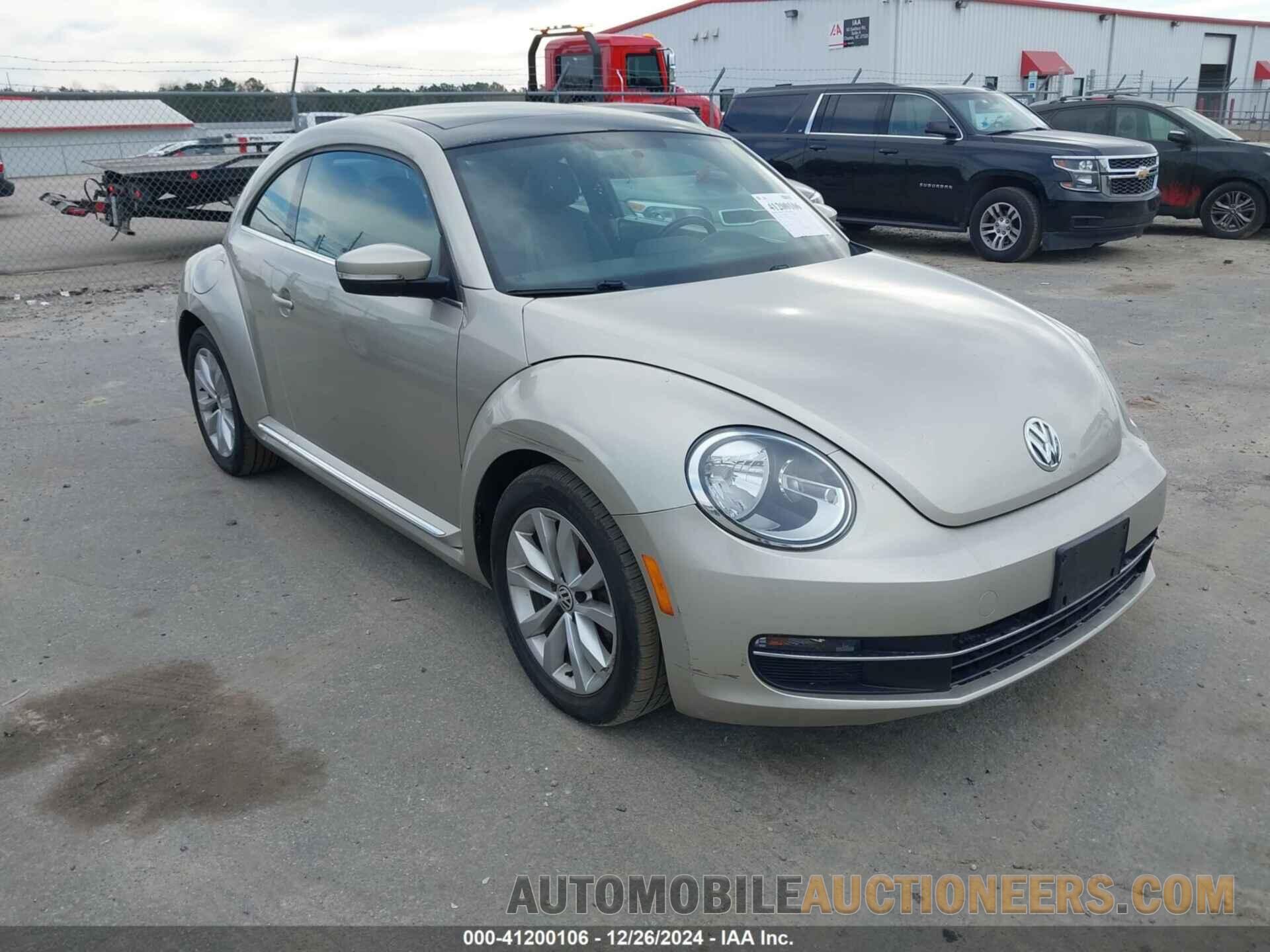 3VWJL7AT7DM690780 VOLKSWAGEN BEETLE 2013