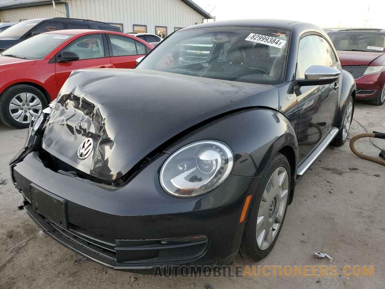 3VWJP7AT1DM672960 VOLKSWAGEN BEETLE 2013