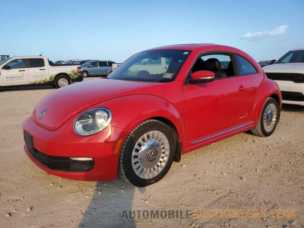 3VWJP7AT6EM624923 VOLKSWAGEN BEETLE 2014