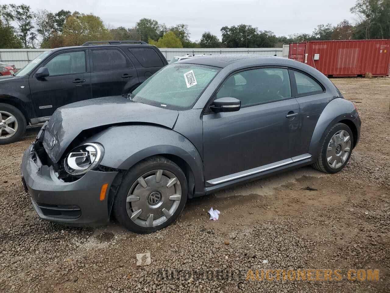 3VWJP7AT7DM604209 VOLKSWAGEN BEETLE 2013