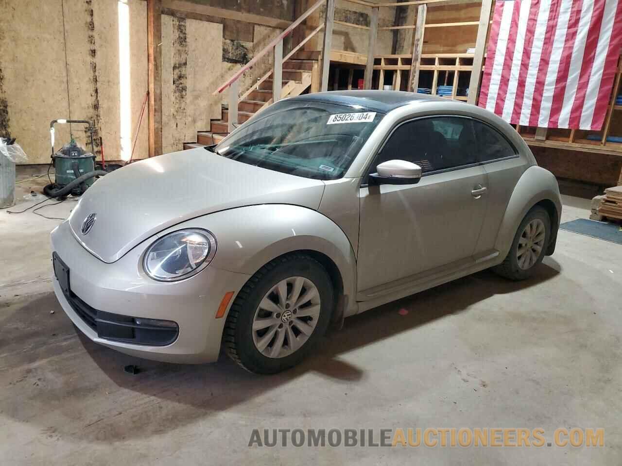 3VWJX7AT1DM683134 VOLKSWAGEN BEETLE 2013