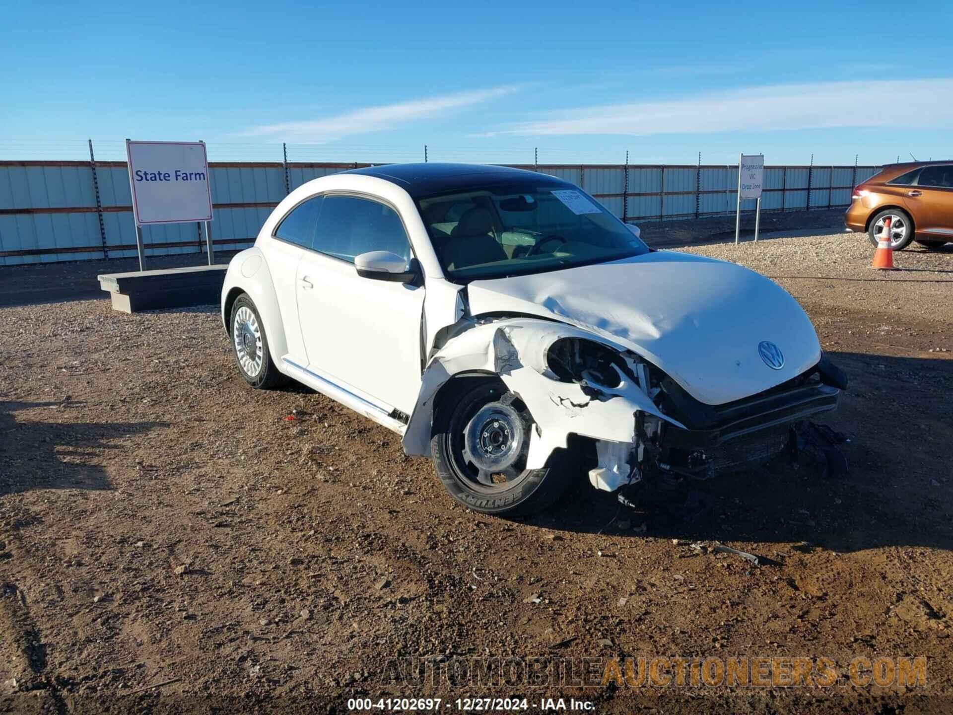 3VWJX7AT3DM660437 VOLKSWAGEN BEETLE 2013