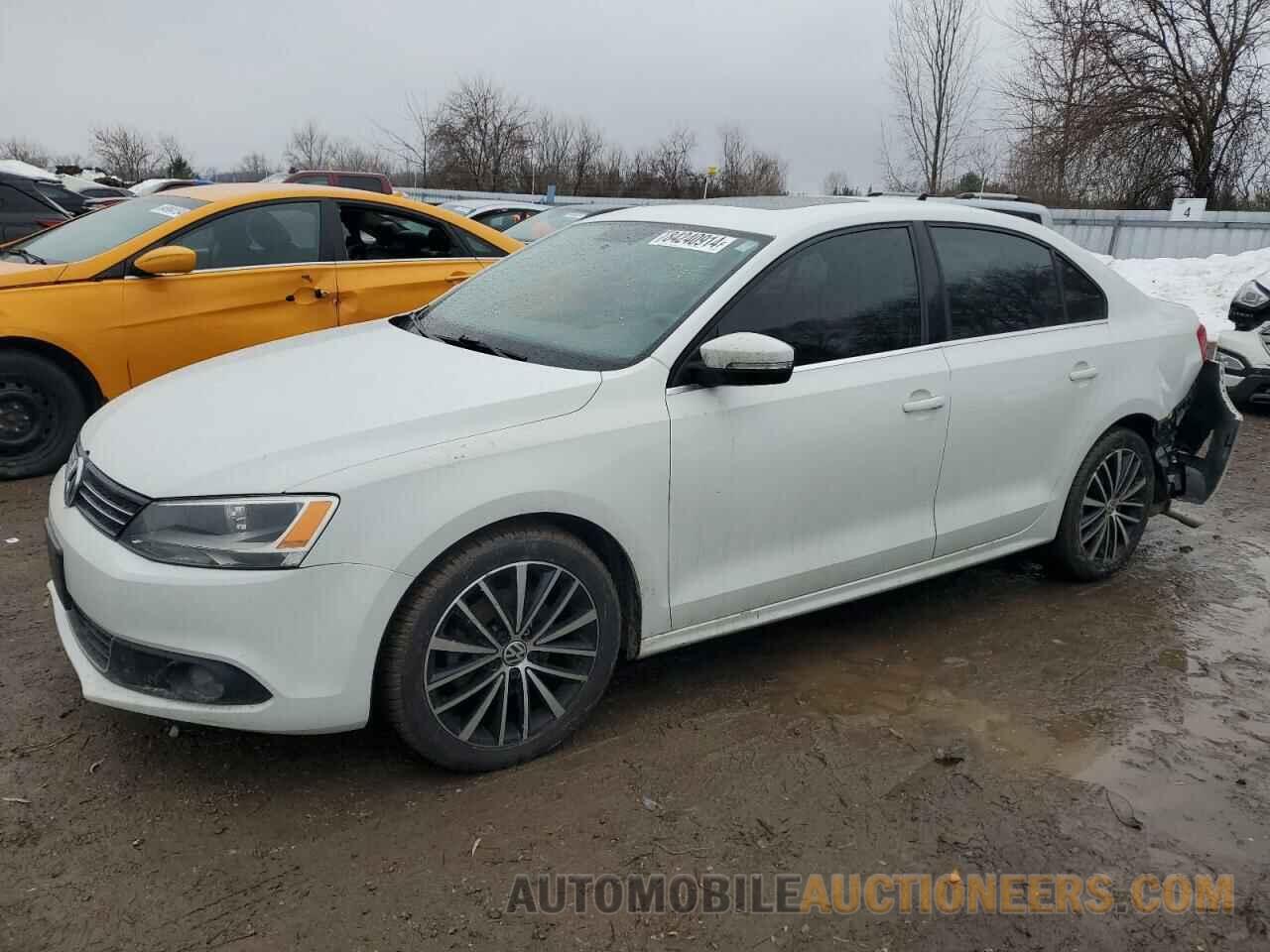 3VWL07AJ3EM409740 VOLKSWAGEN JETTA 2014