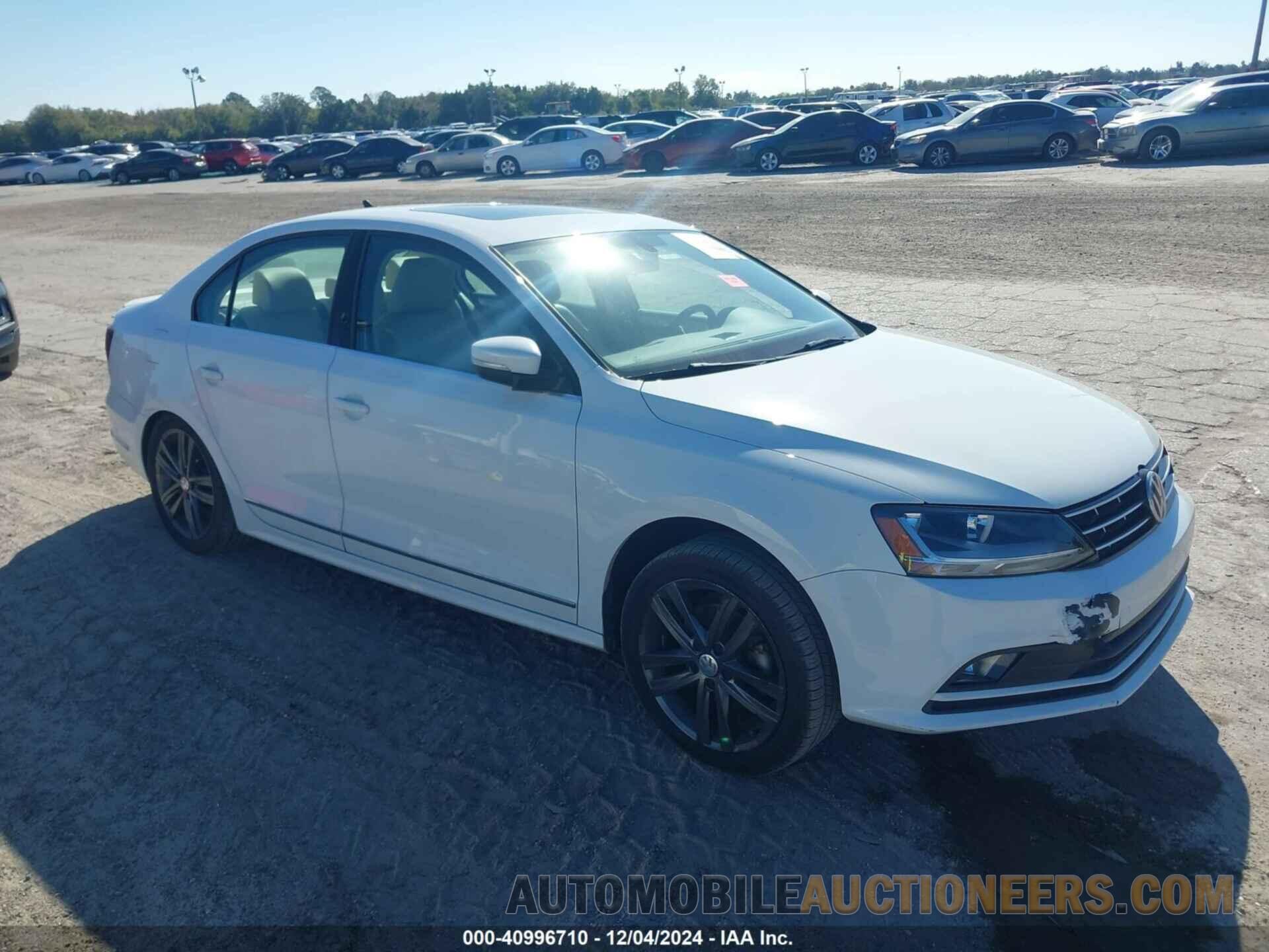 3VWL17AJ0JM213052 VOLKSWAGEN JETTA 2018