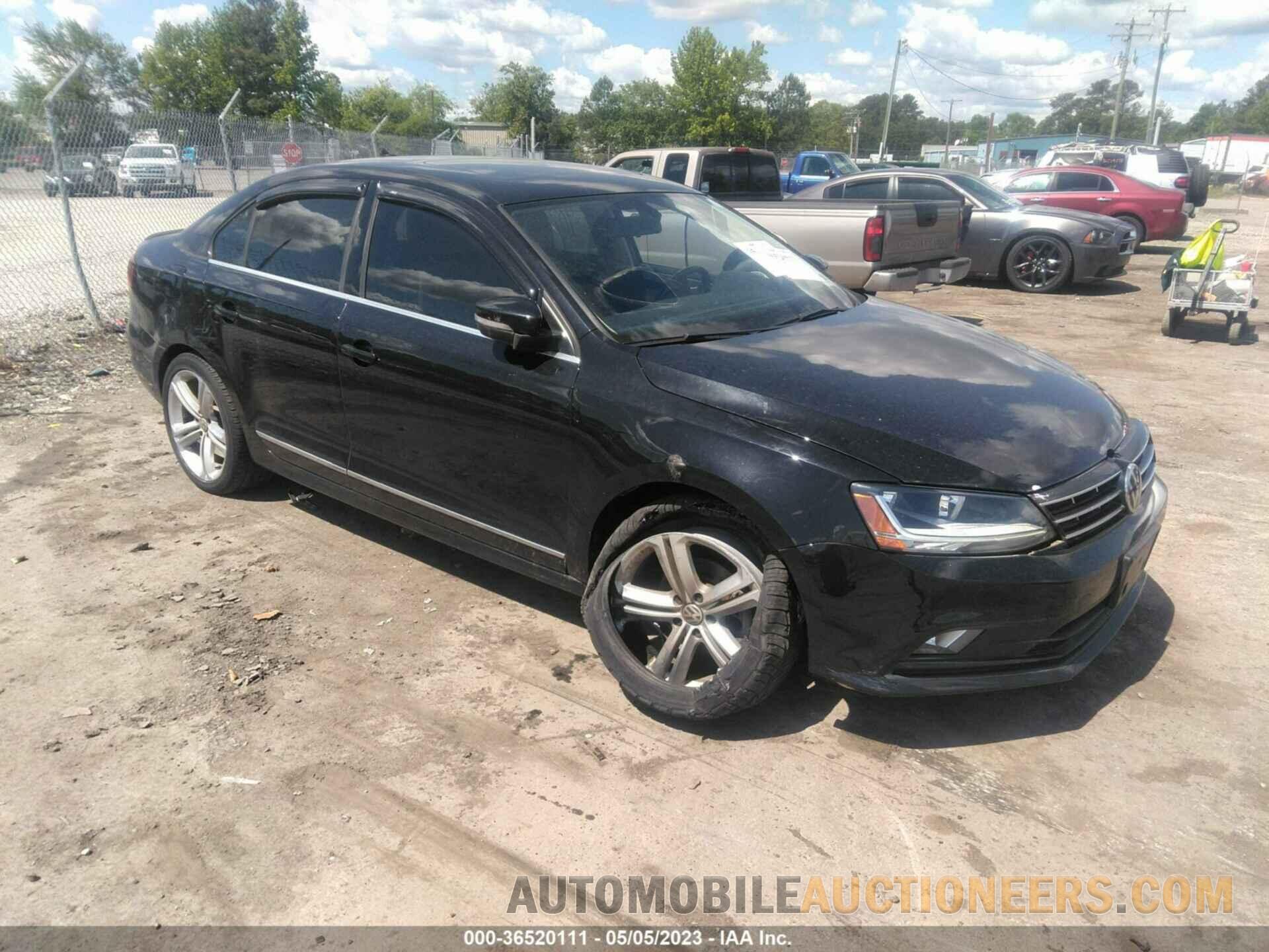 3VWL17AJ2JM218558 VOLKSWAGEN JETTA 2018