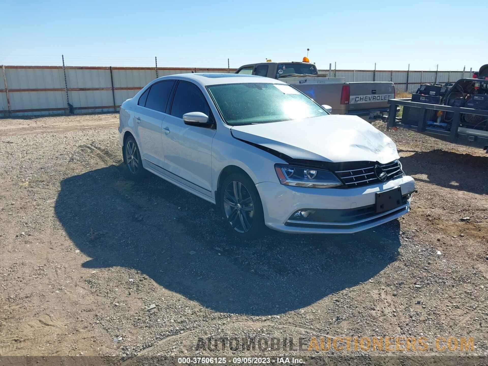 3VWL17AJ3JM212476 VOLKSWAGEN JETTA 2018