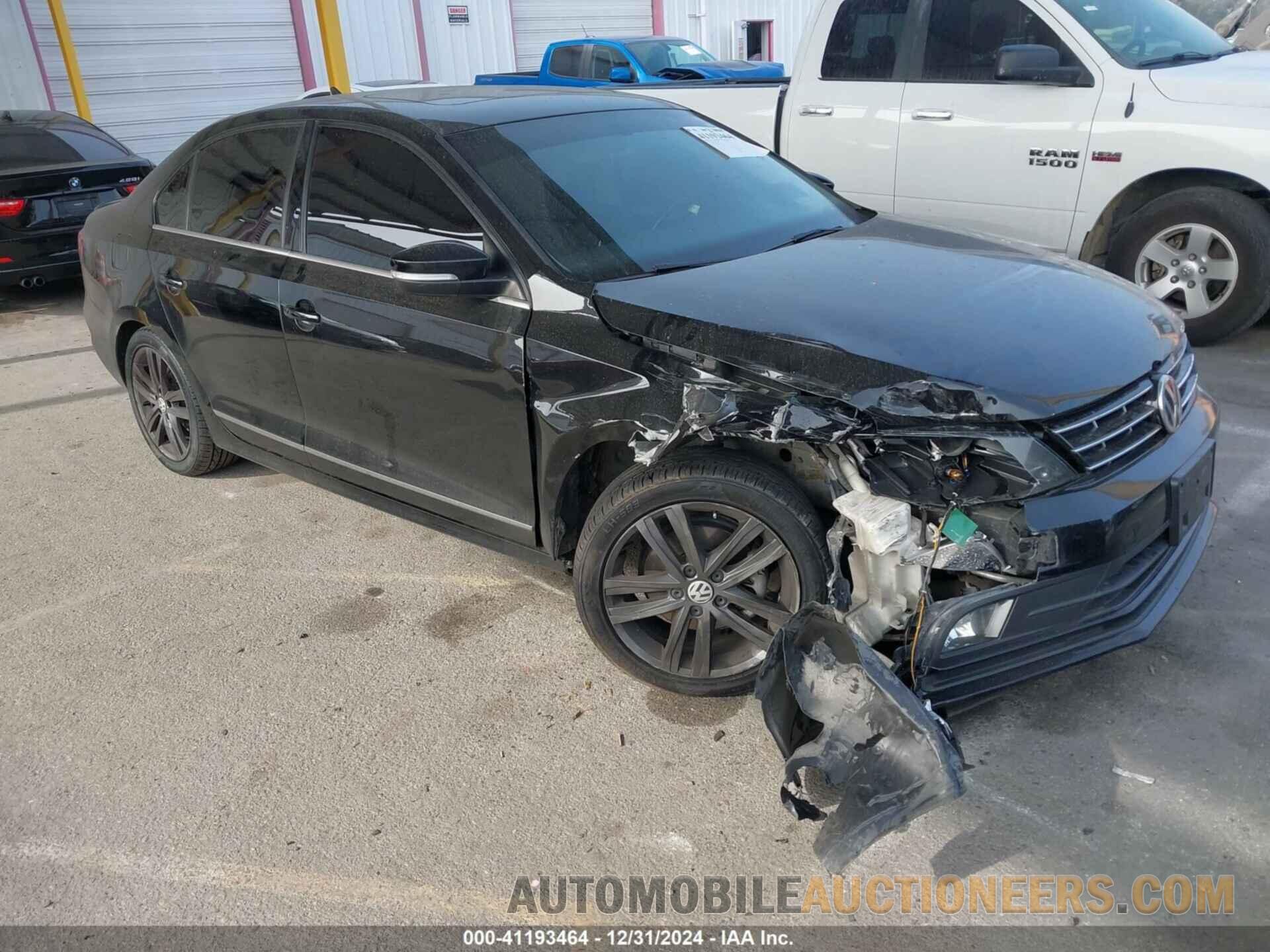 3VWL17AJ4JM230839 VOLKSWAGEN JETTA 2018