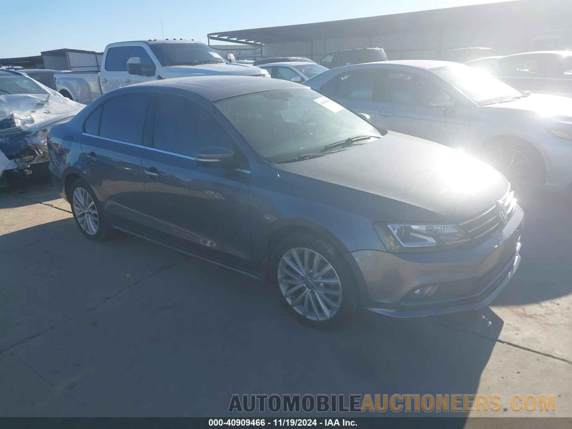 3VWL17AJ8GM365217 VOLKSWAGEN JETTA 2016