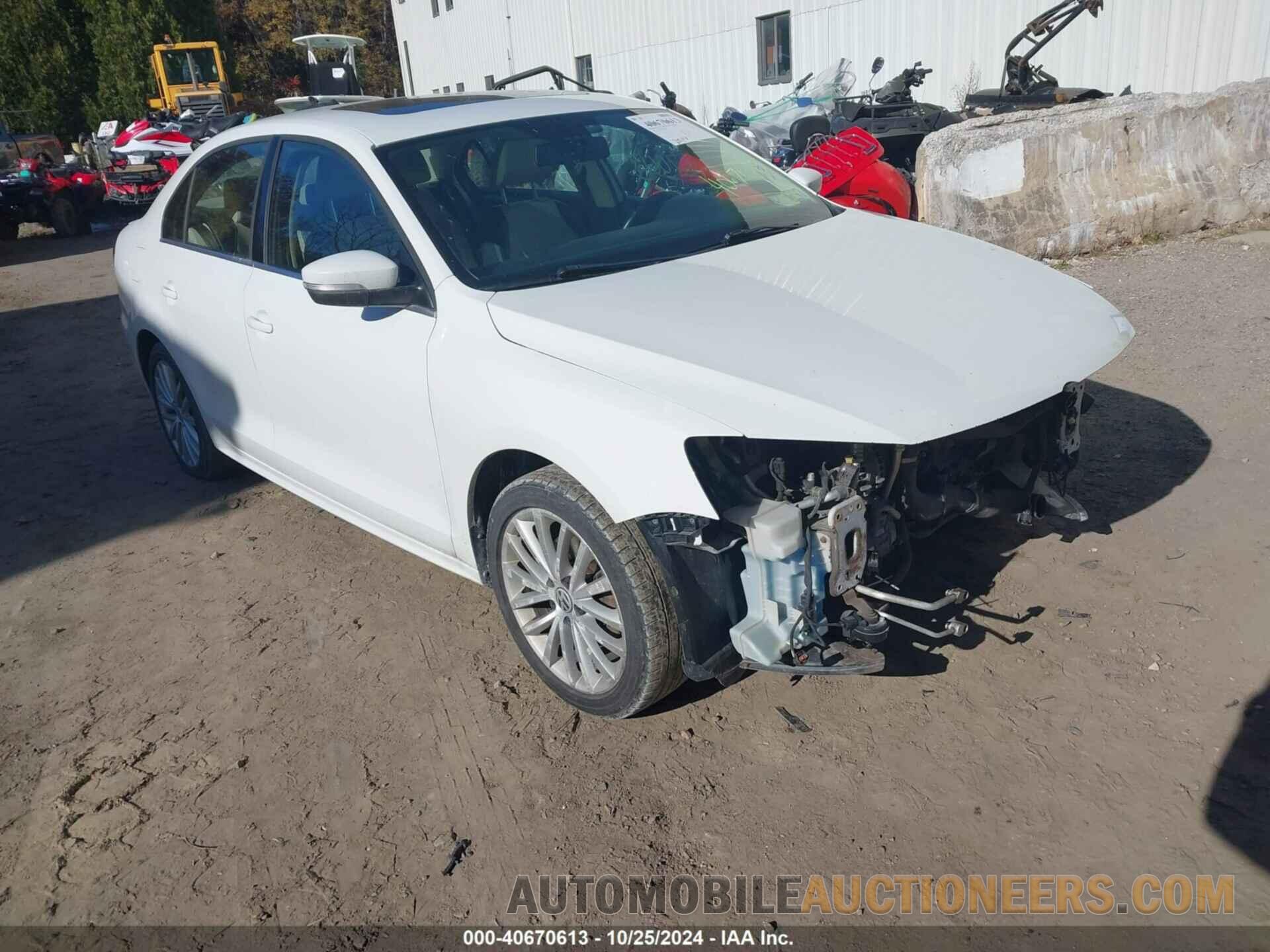 3VWL17AJXEM287665 VOLKSWAGEN JETTA 2014