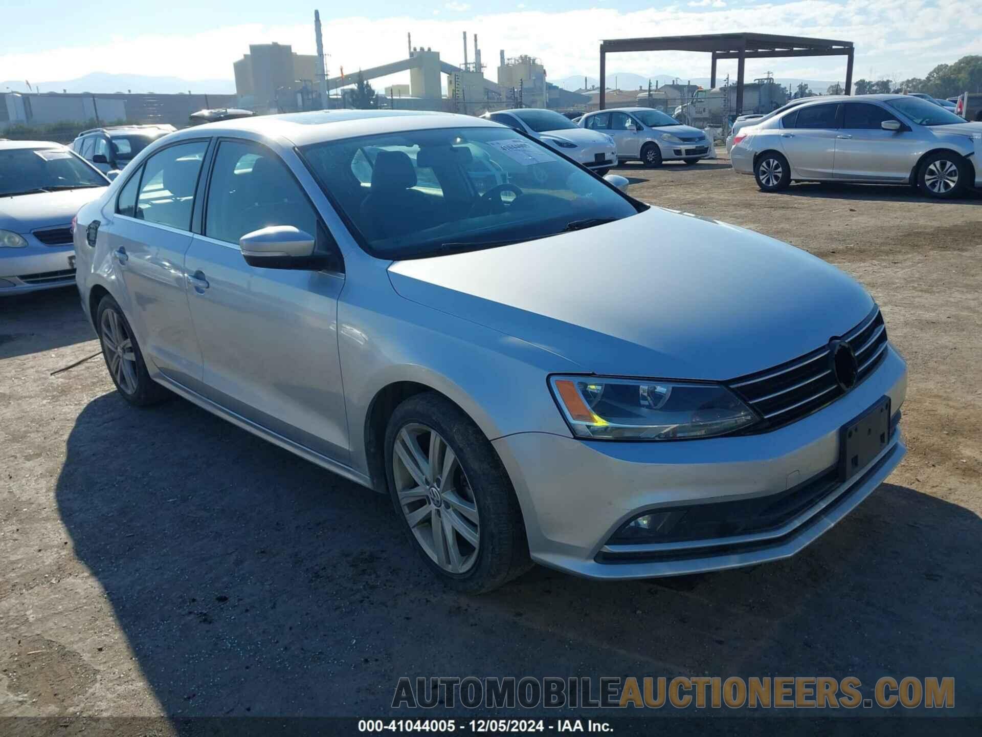 3VWLA7AJ2FM342885 VOLKSWAGEN JETTA 2015