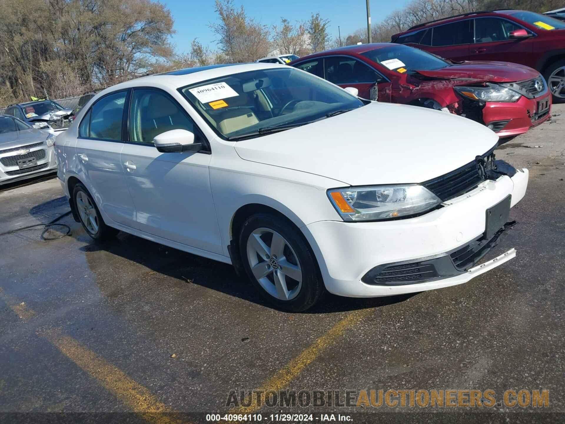 3VWLL7AJ0BM070602 VOLKSWAGEN JETTA 2011