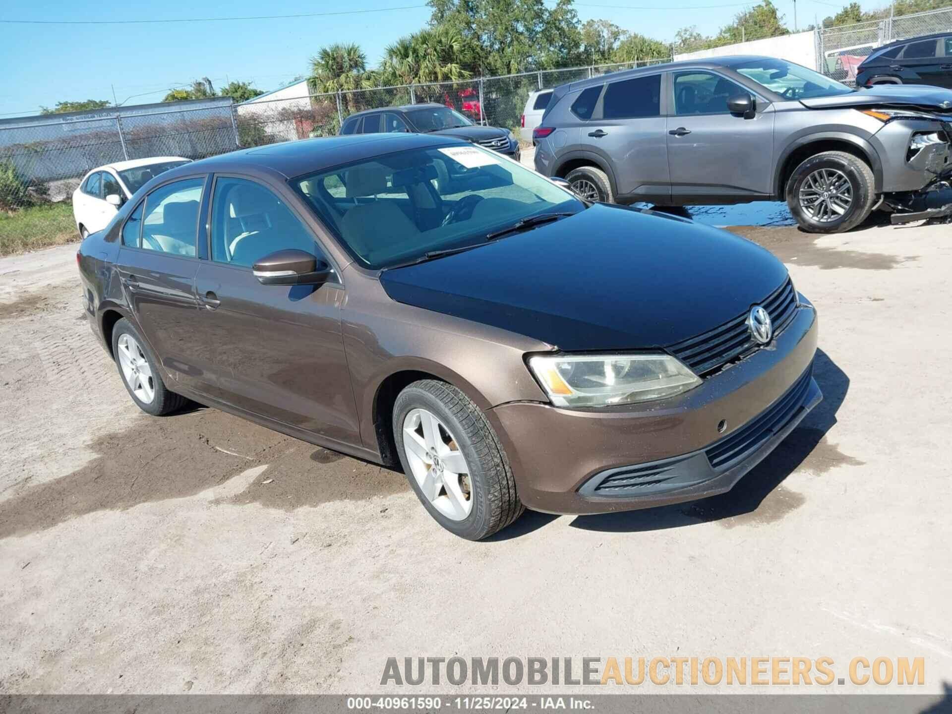 3VWLL7AJ1BM121573 VOLKSWAGEN JETTA 2011