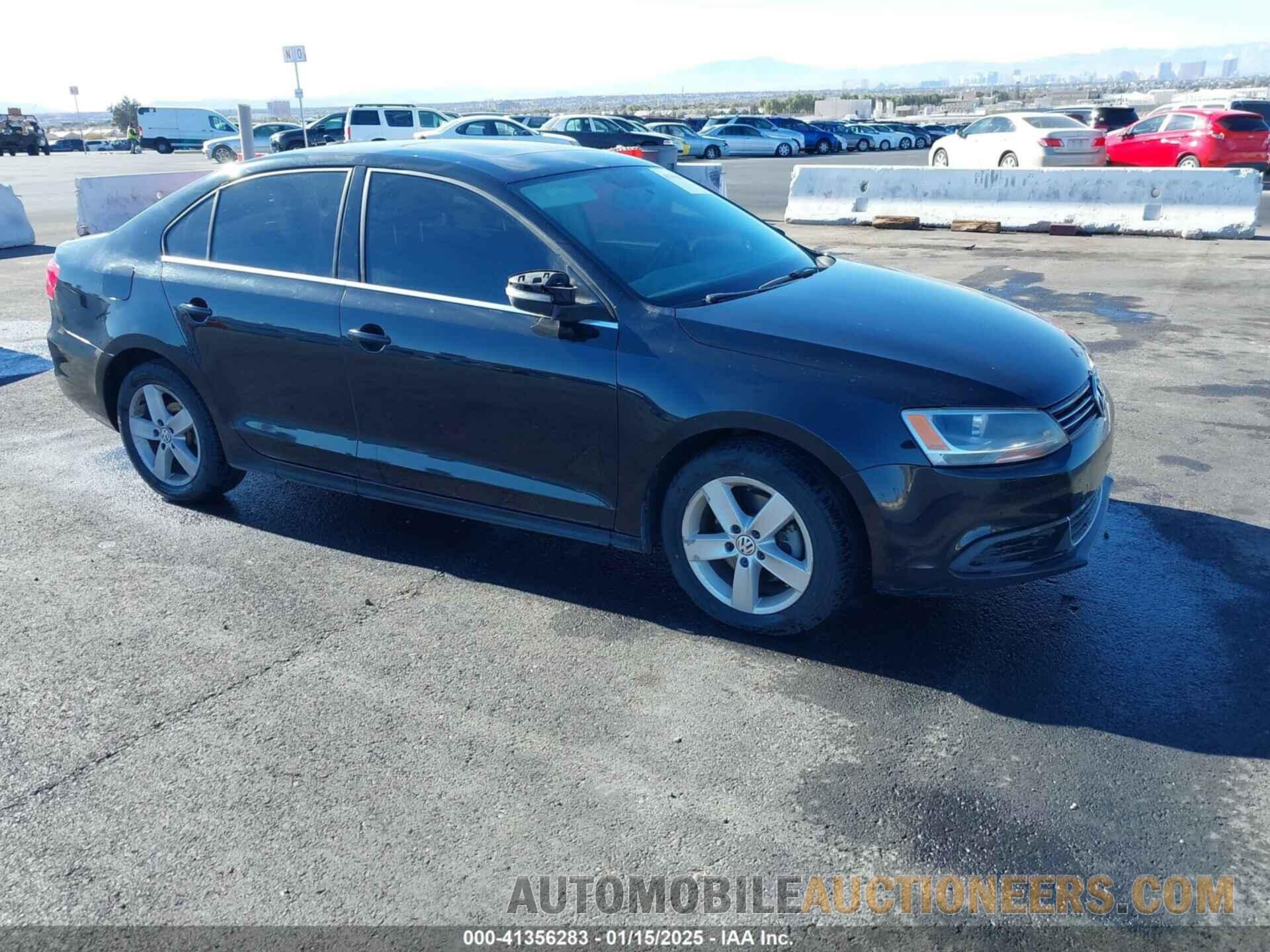 3VWLL7AJ2DM383766 VOLKSWAGEN JETTA 2013