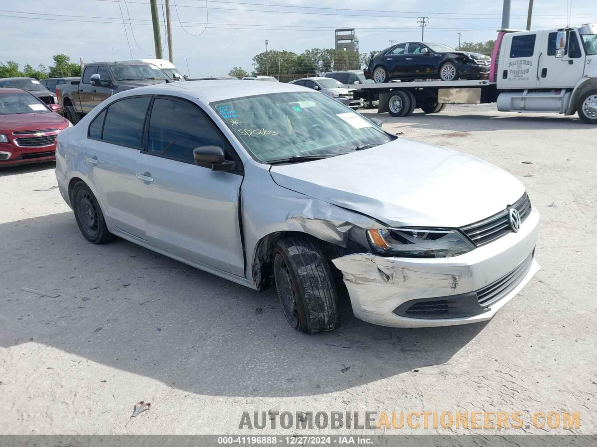 3VWLL7AJ3EM304882 VOLKSWAGEN JETTA 2014