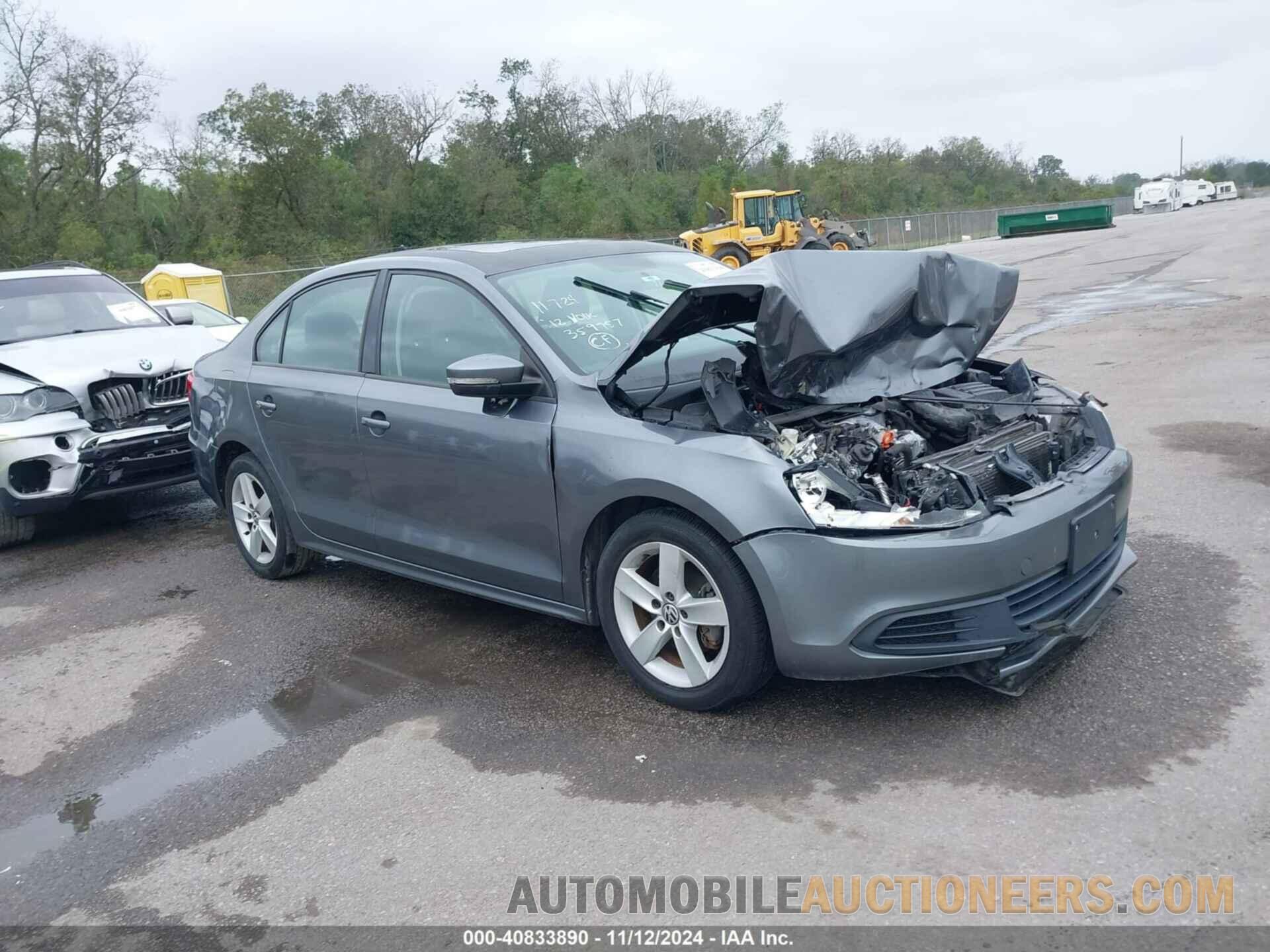 3VWLL7AJ4CM359757 VOLKSWAGEN JETTA 2012