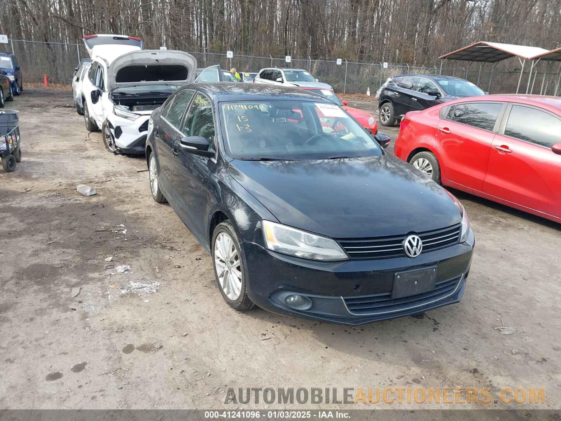 3VWLL7AJ5DM387729 VOLKSWAGEN JETTA 2013