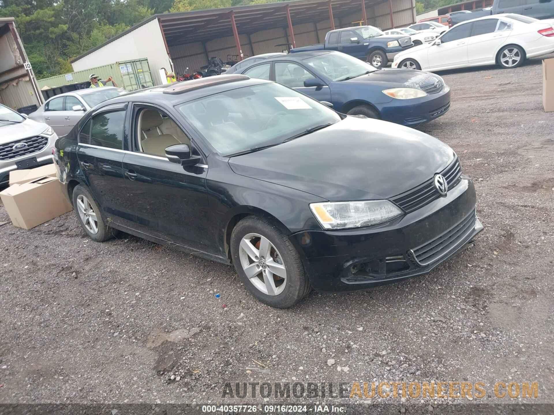 3VWLL7AJ5DM438419 VOLKSWAGEN JETTA 2013