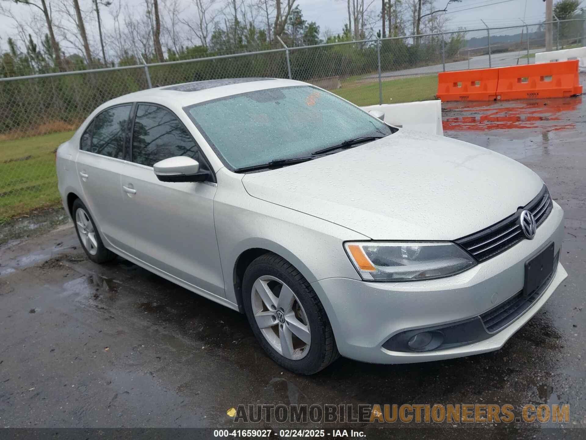 3VWLL7AJ7BM082097 VOLKSWAGEN JETTA 2011