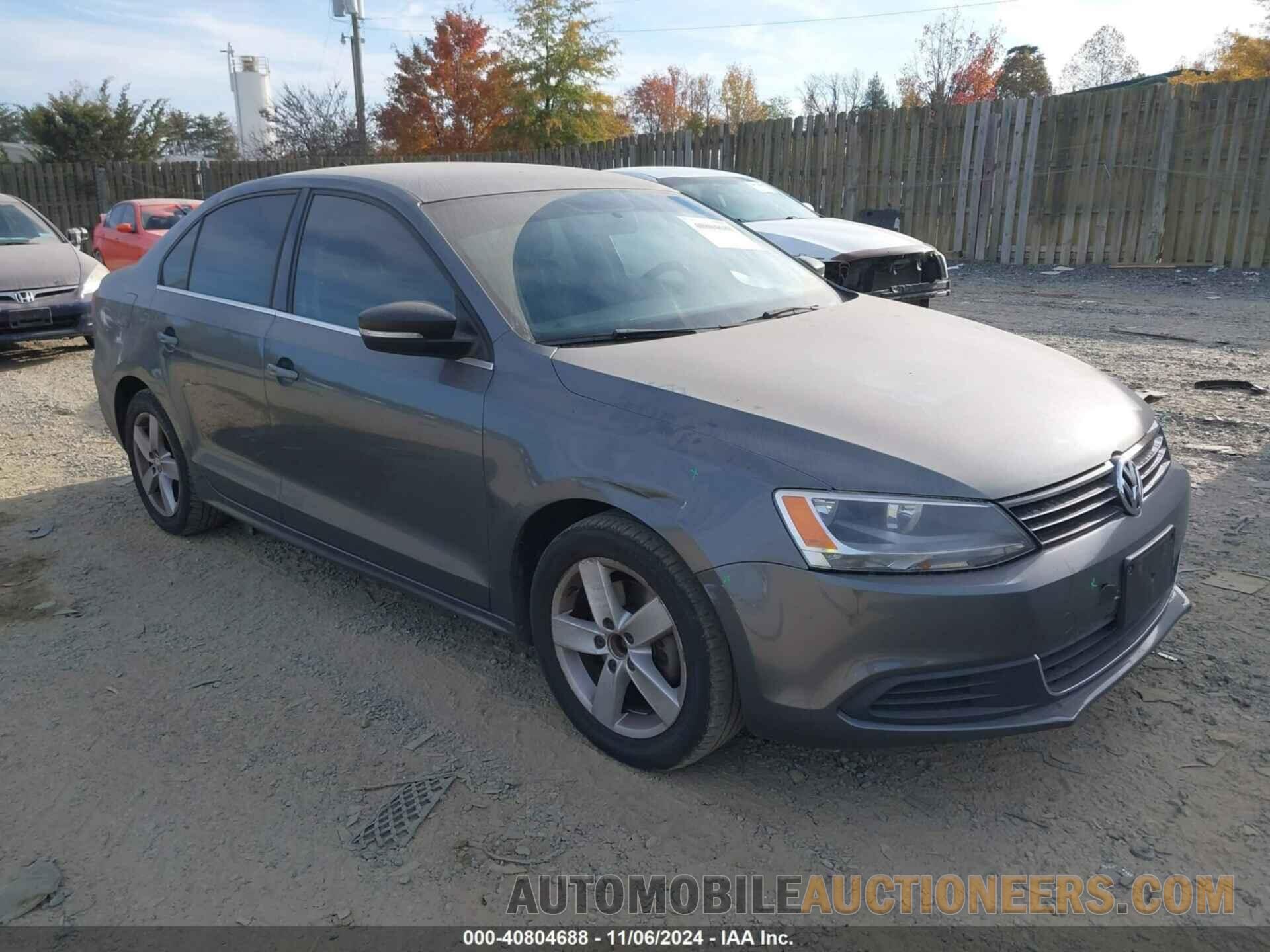 3VWLL7AJ8DM279914 VOLKSWAGEN JETTA 2013