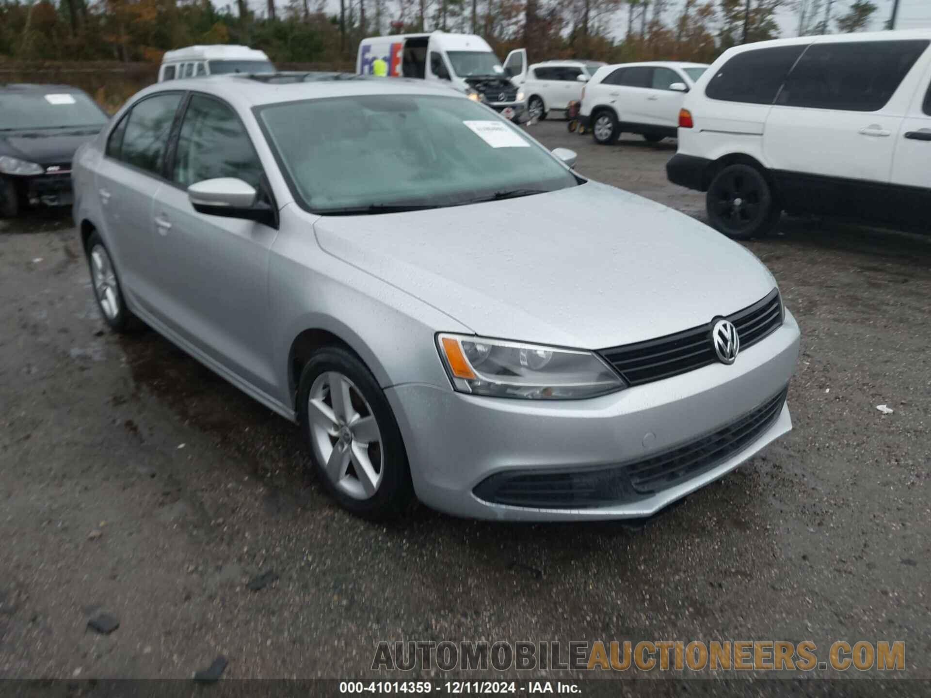 3VWLL7AJ9CM014398 VOLKSWAGEN JETTA 2012