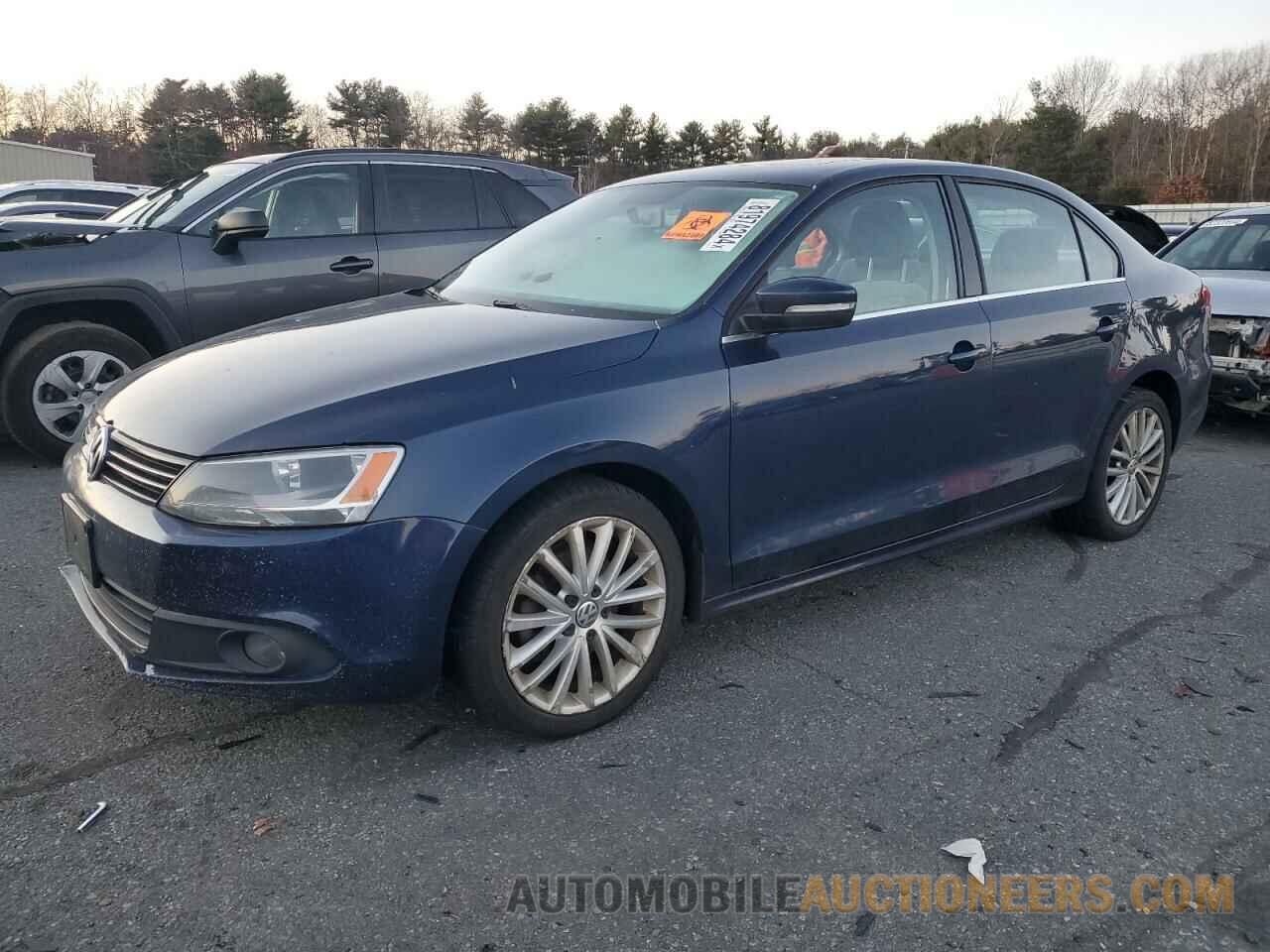 3VWLL7AJ9DM385272 VOLKSWAGEN JETTA 2013