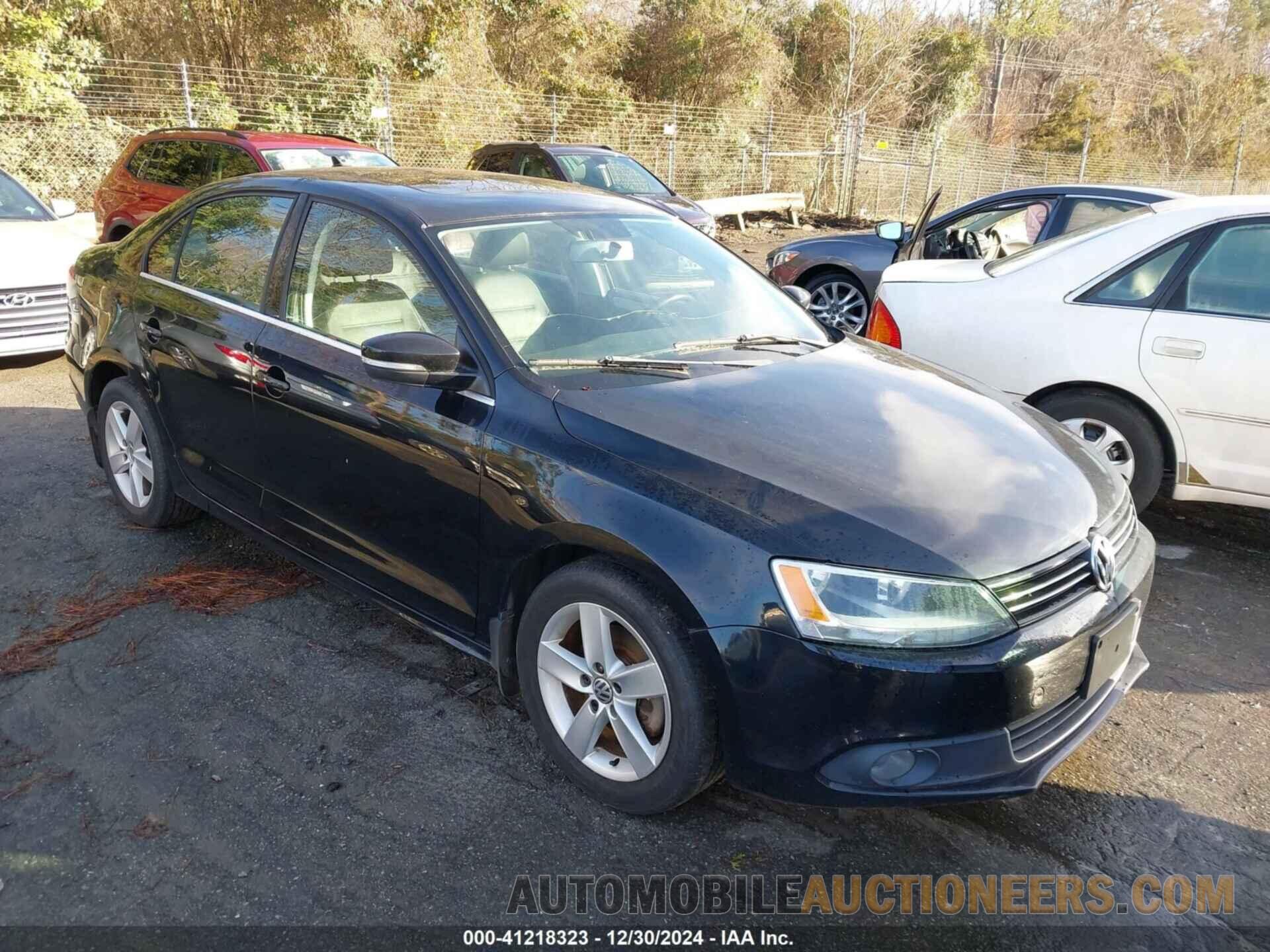 3VWLL7AJXCM033820 VOLKSWAGEN JETTA 2012