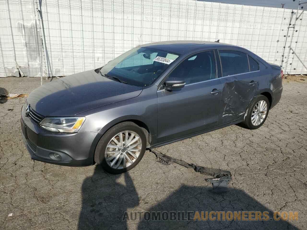 3VWLP7AJ2DM417175 VOLKSWAGEN JETTA 2013