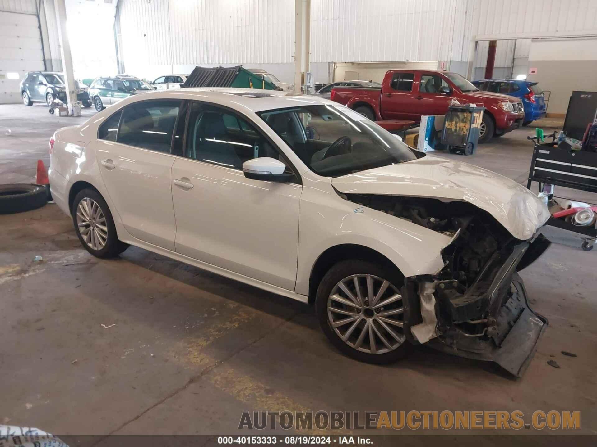 3VWLP7AJ4DM350370 VOLKSWAGEN JETTA 2013