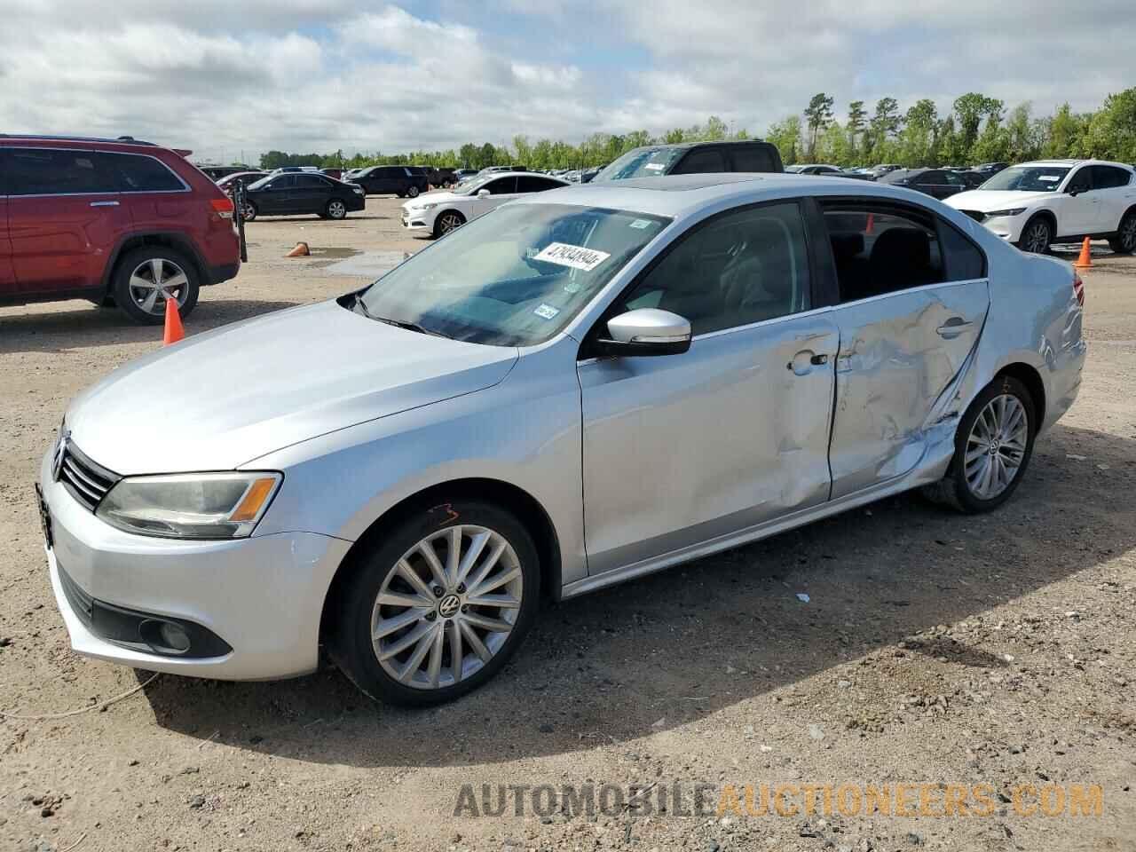 3VWLP7AJ7CM300738 VOLKSWAGEN JETTA 2012