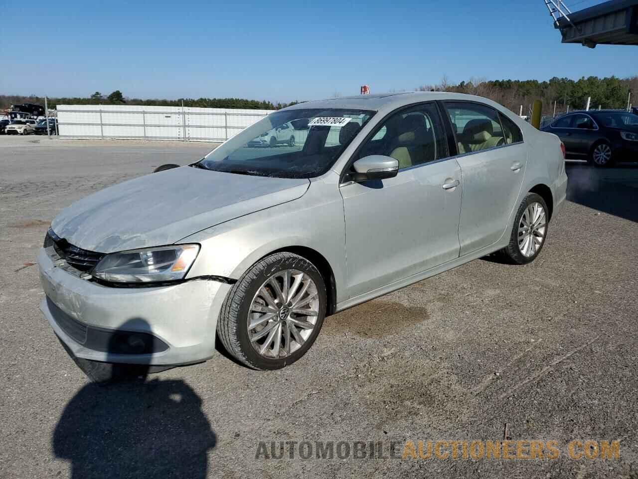 3VWLX7AJ8BM376578 VOLKSWAGEN JETTA 2011