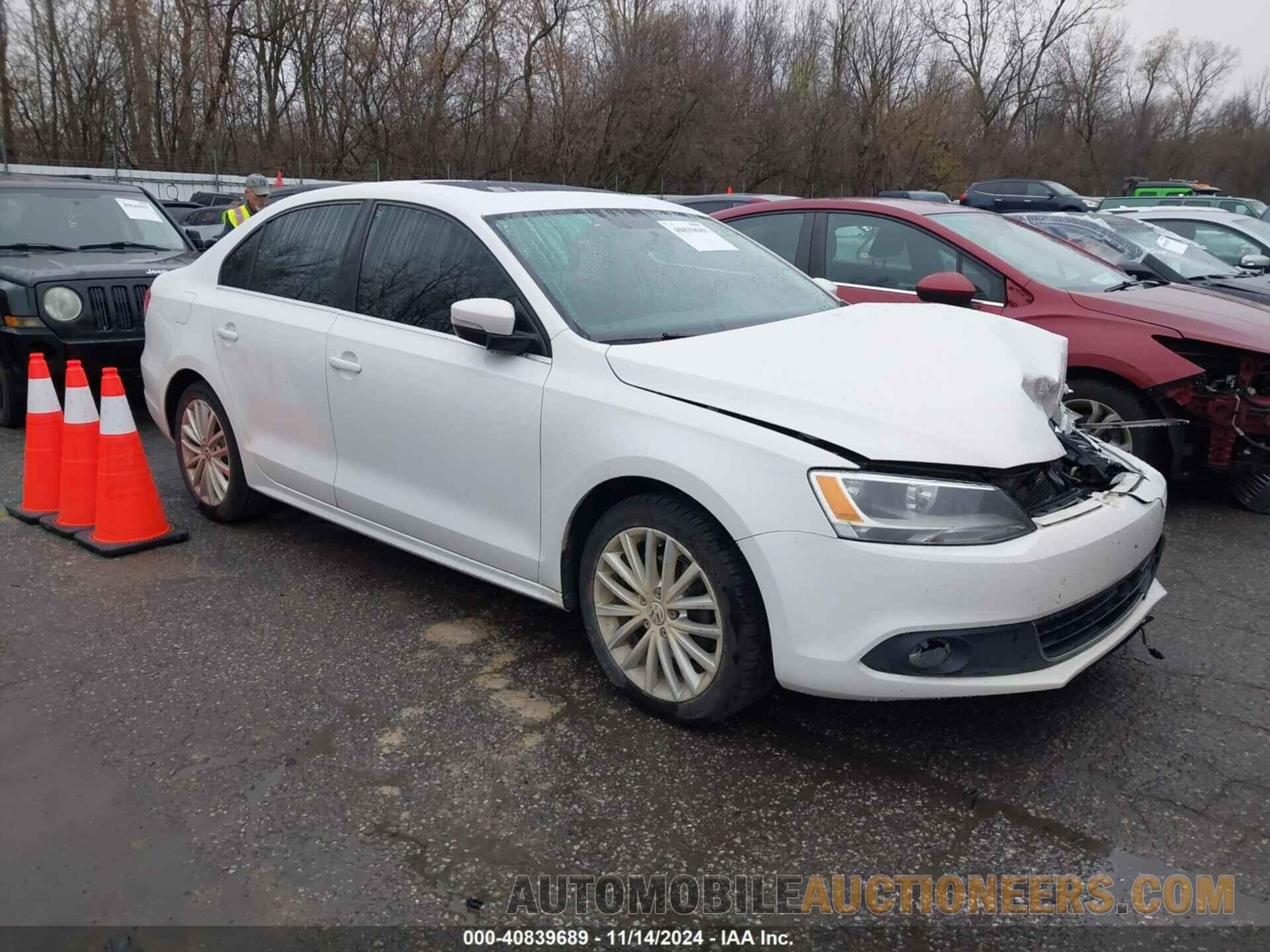 3VWLX7AJXDM400057 VOLKSWAGEN JETTA 2013