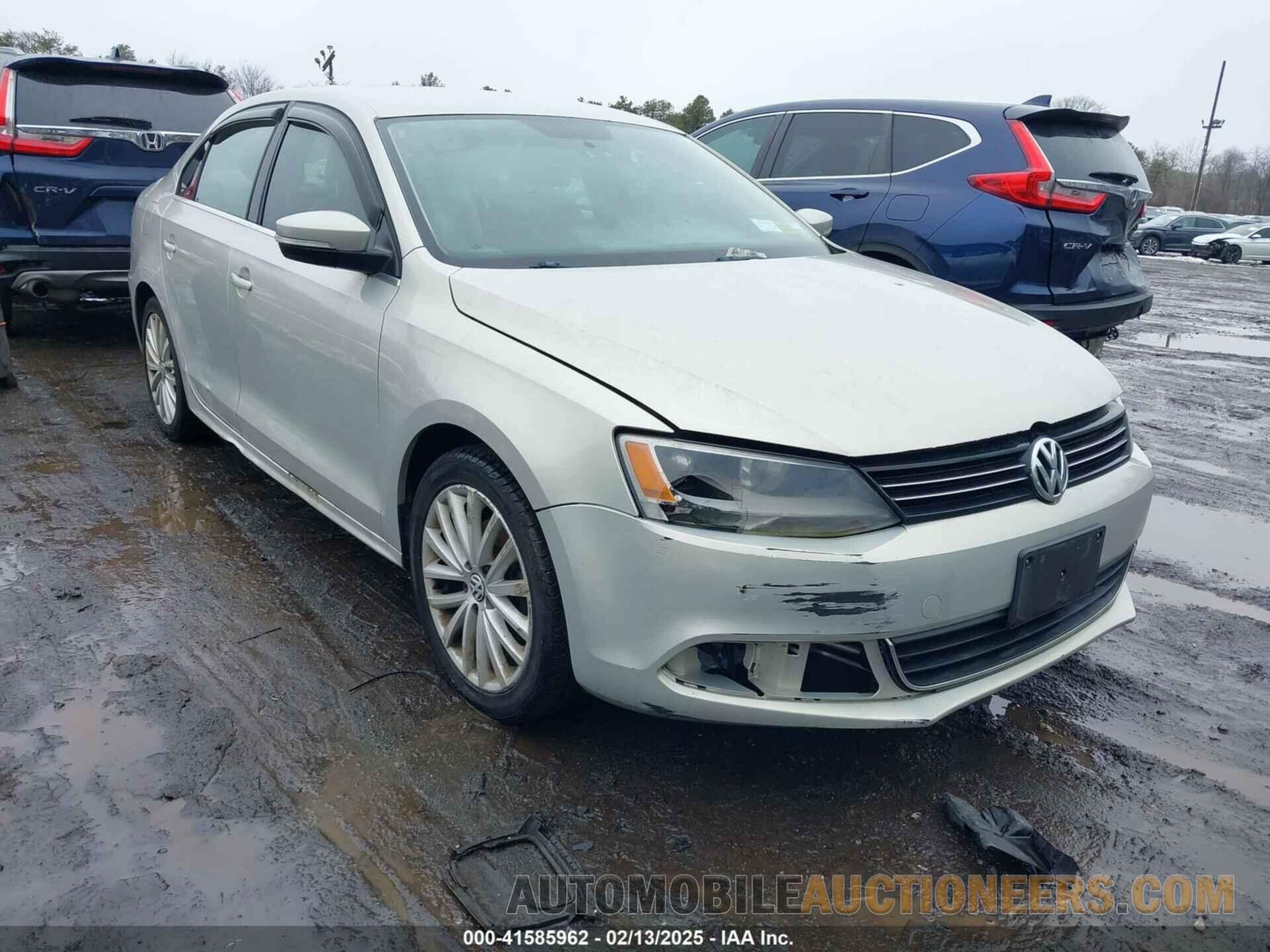 3VWLZ7AJ2BM349998 VOLKSWAGEN JETTA 2011