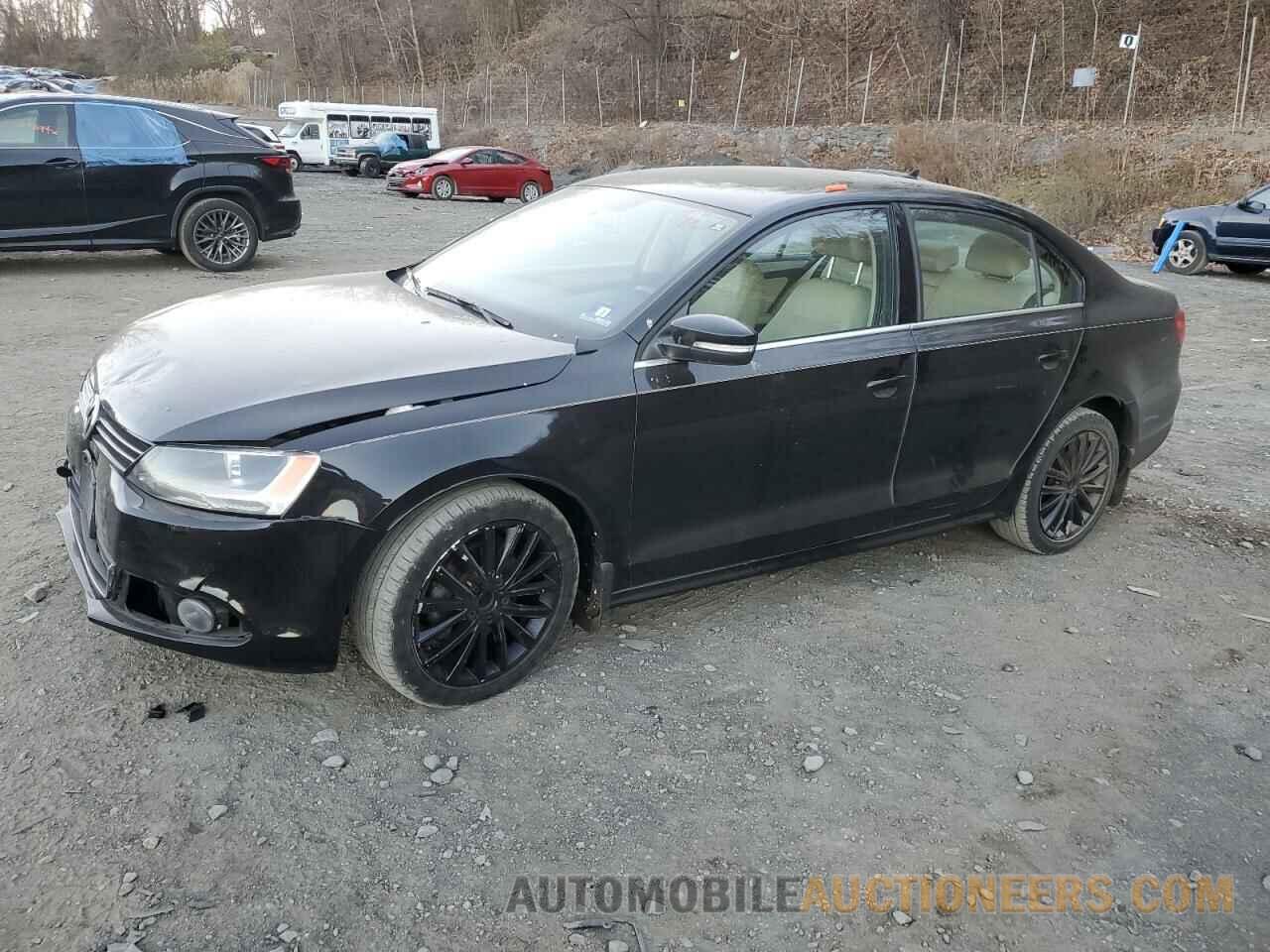 3VWLZ7AJ7BM373505 VOLKSWAGEN JETTA 2011