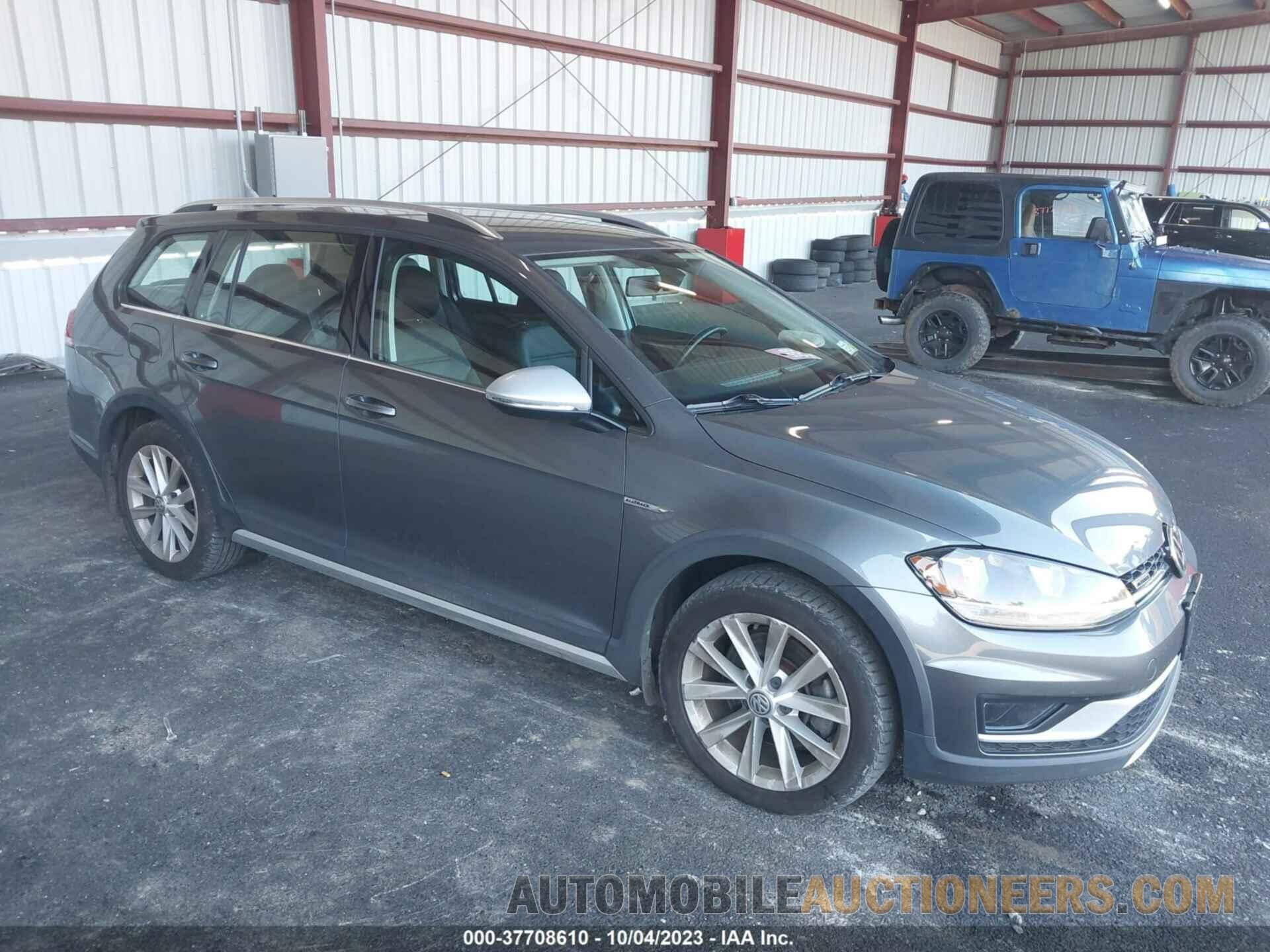 3VWM17AU9KM513592 VOLKSWAGEN GOLF ALLTRACK 2019