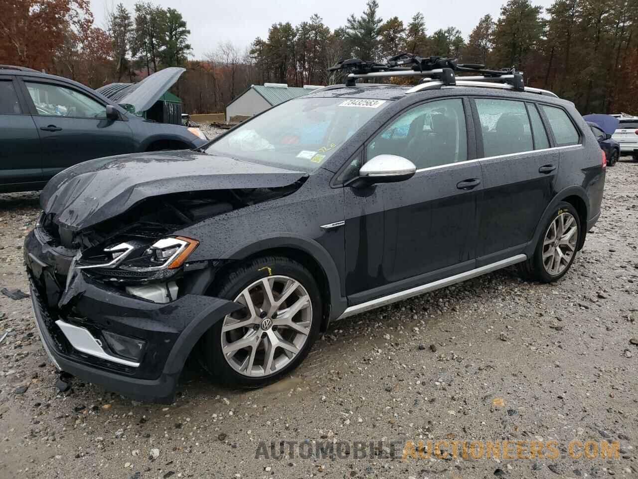 3VWM17AUXKM503556 VOLKSWAGEN GOLF 2019