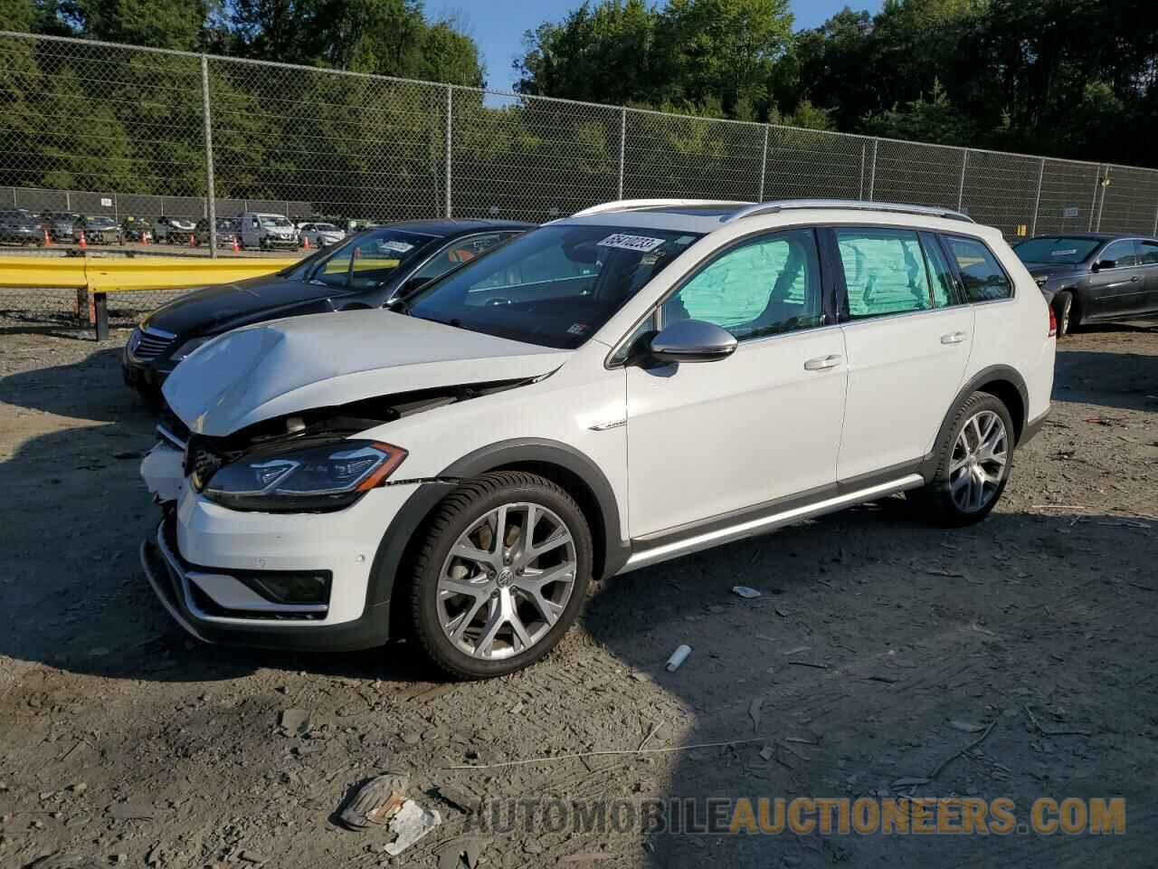 3VWM17AUXKM503587 VOLKSWAGEN GOLF 2019