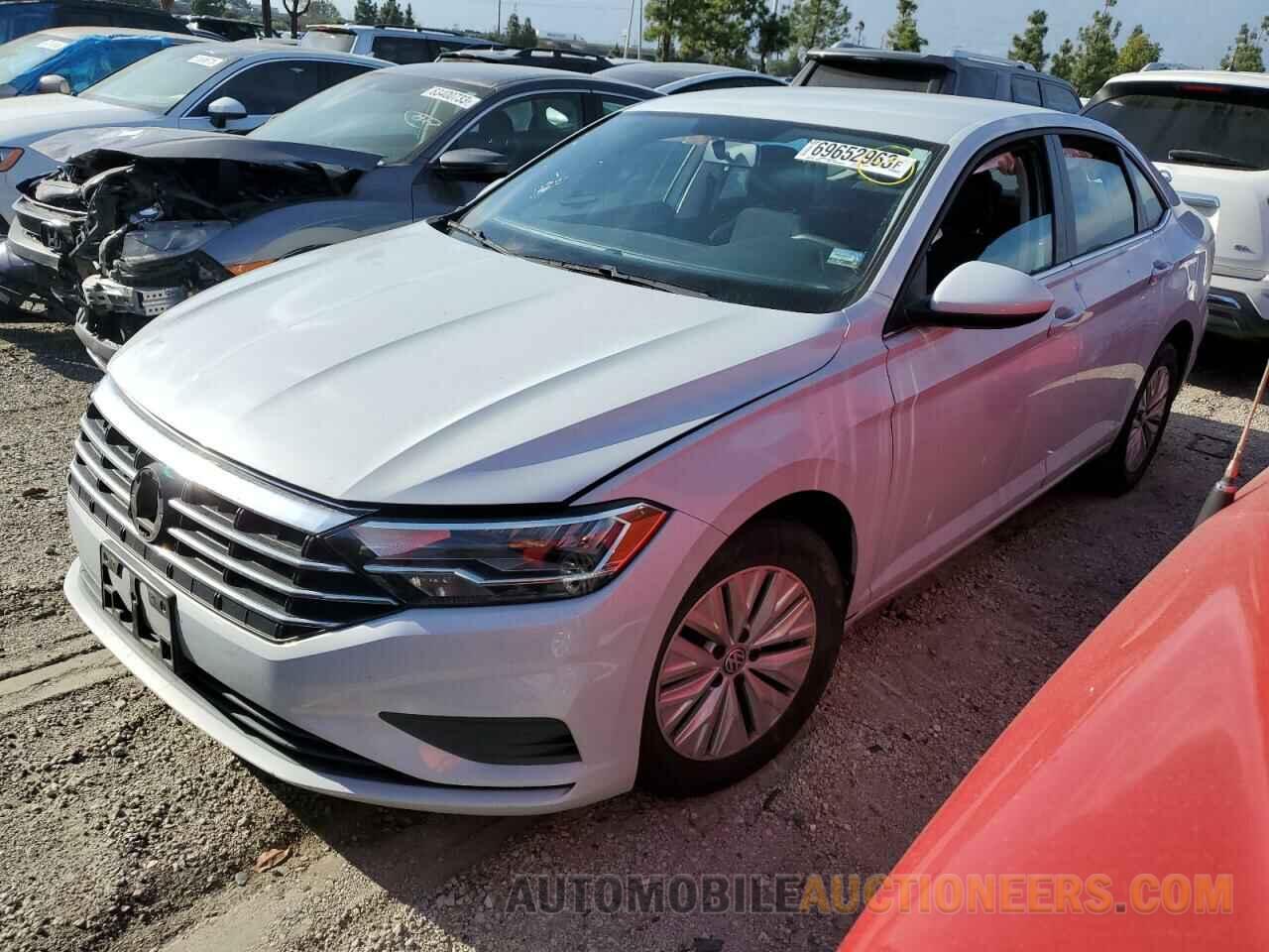 3VWN57BUXKM098497 VOLKSWAGEN JETTA 2019